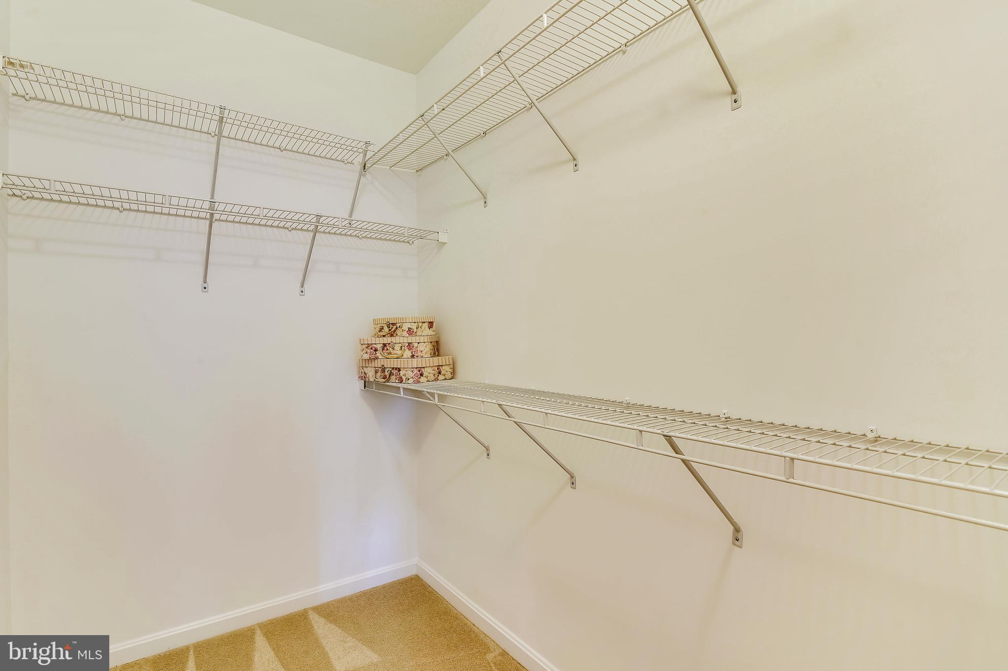 STRATFORD - Residential