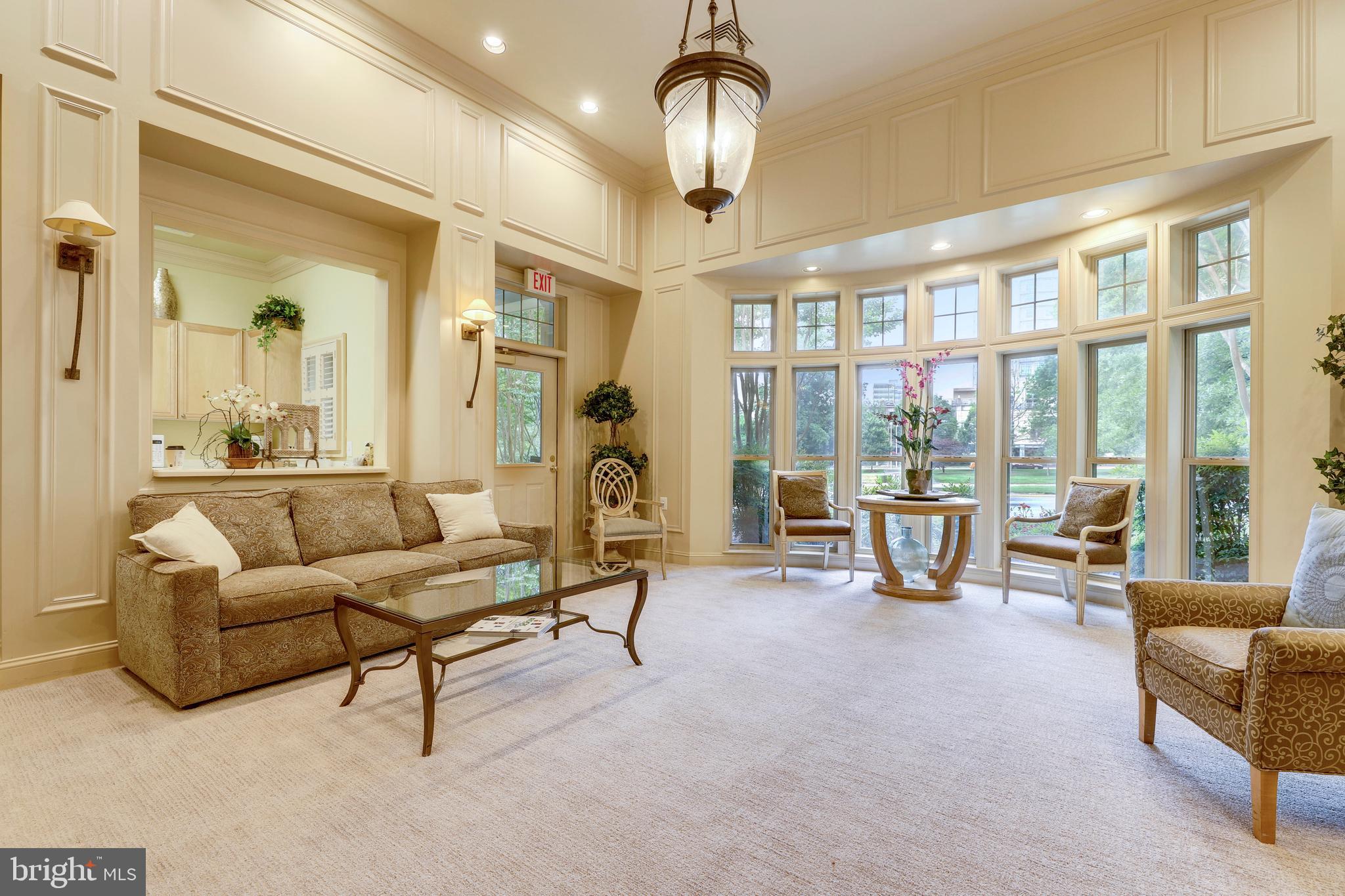 STRATFORD - Residential