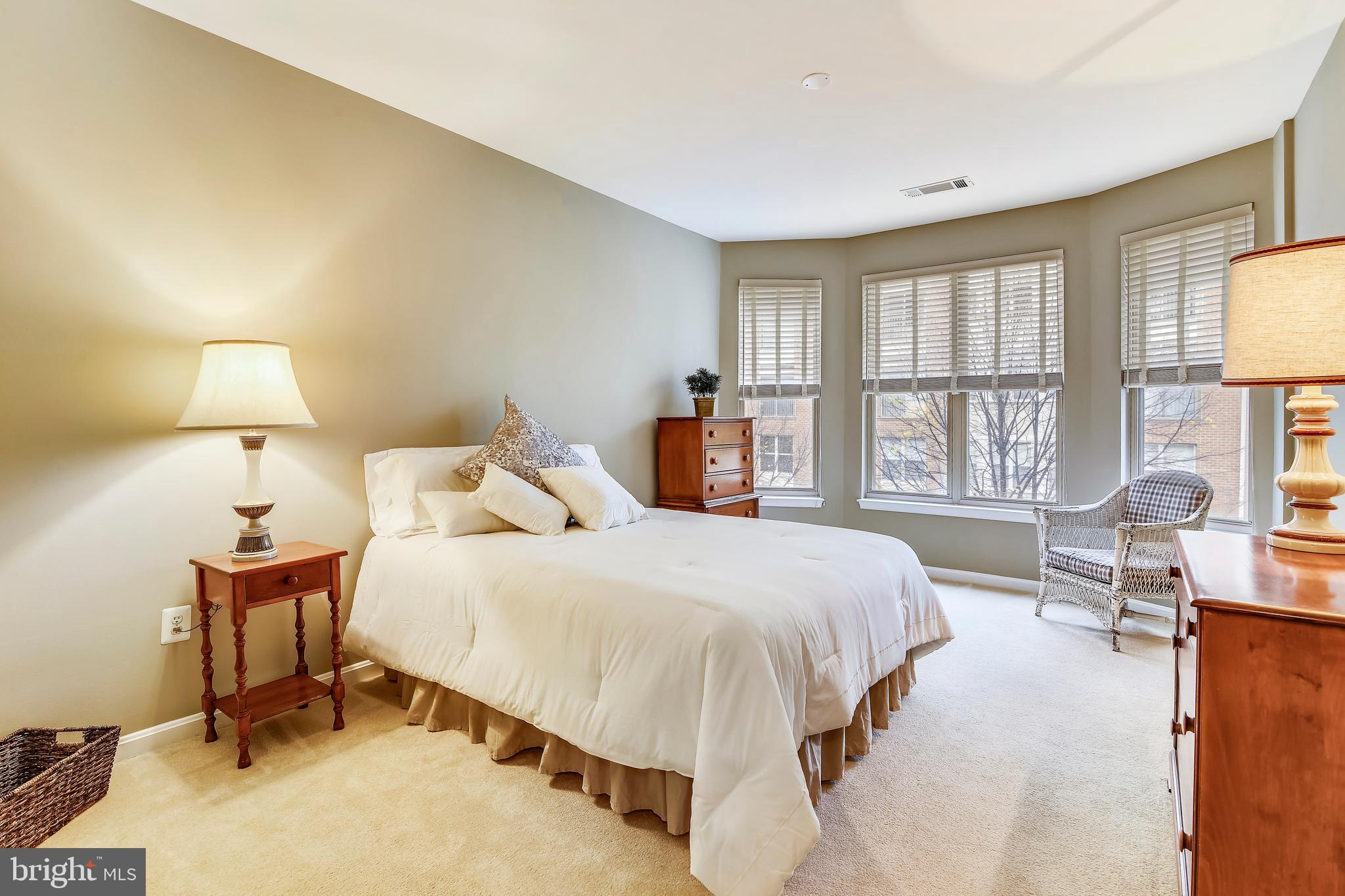 STRATFORD - Residential