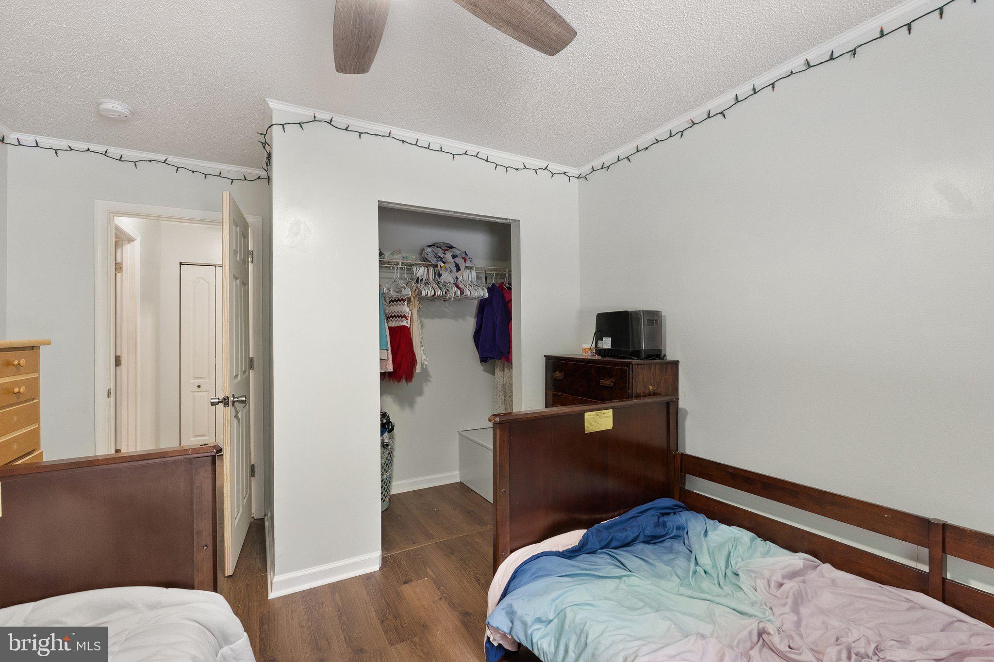 SHAWNEELAND - Residential