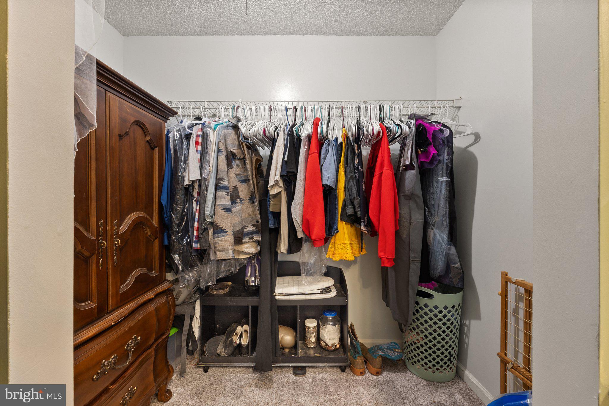 SHAWNEELAND - Residential