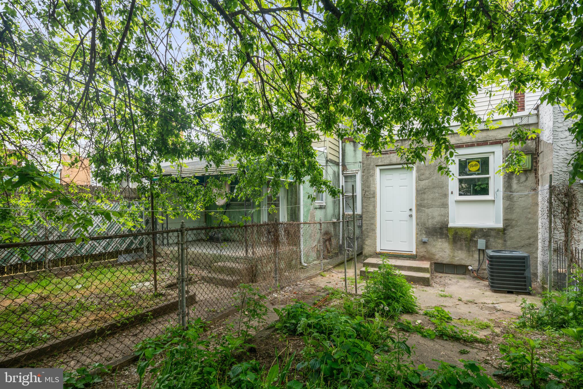 PORT RICHMOND - Residential