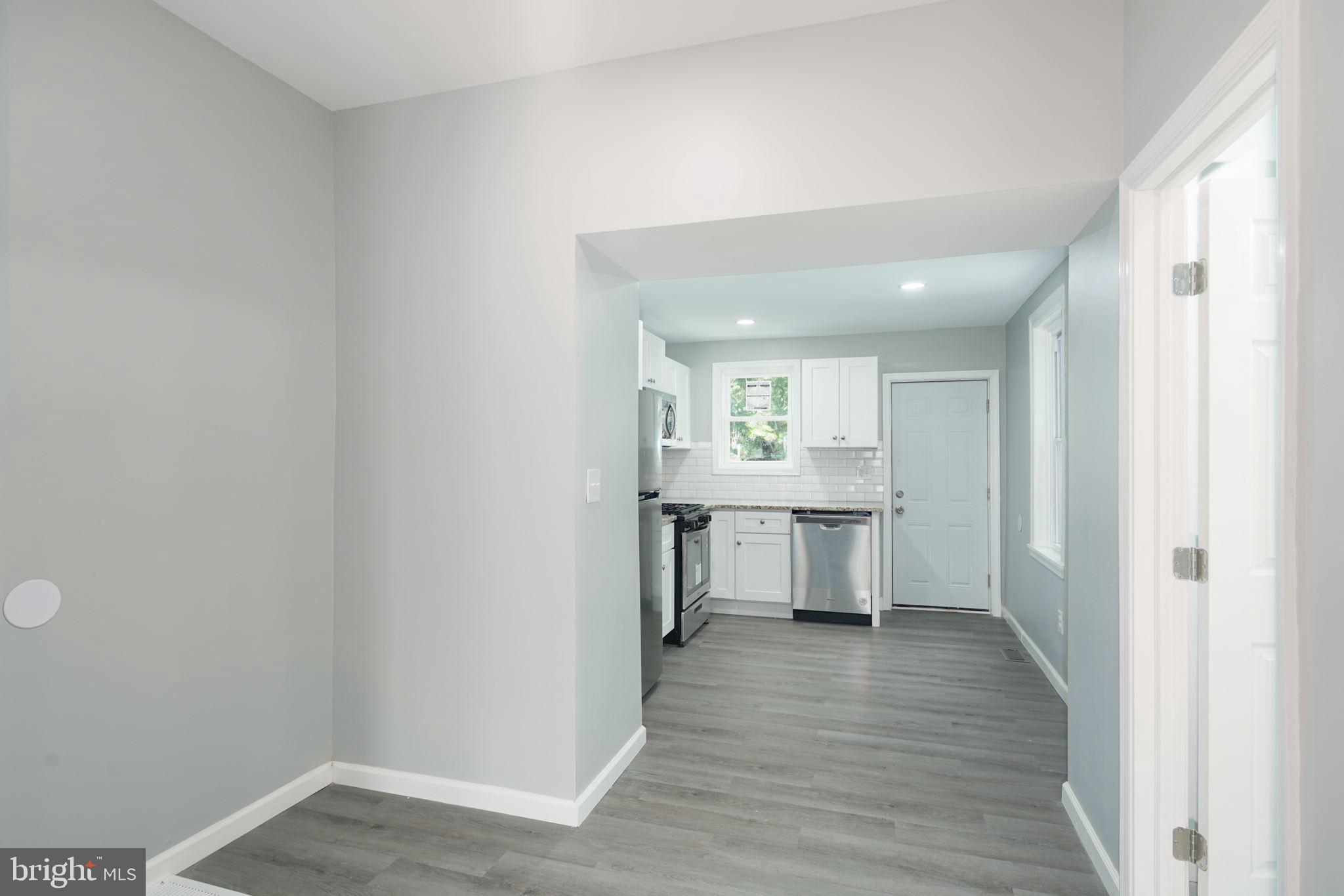 PORT RICHMOND - Residential