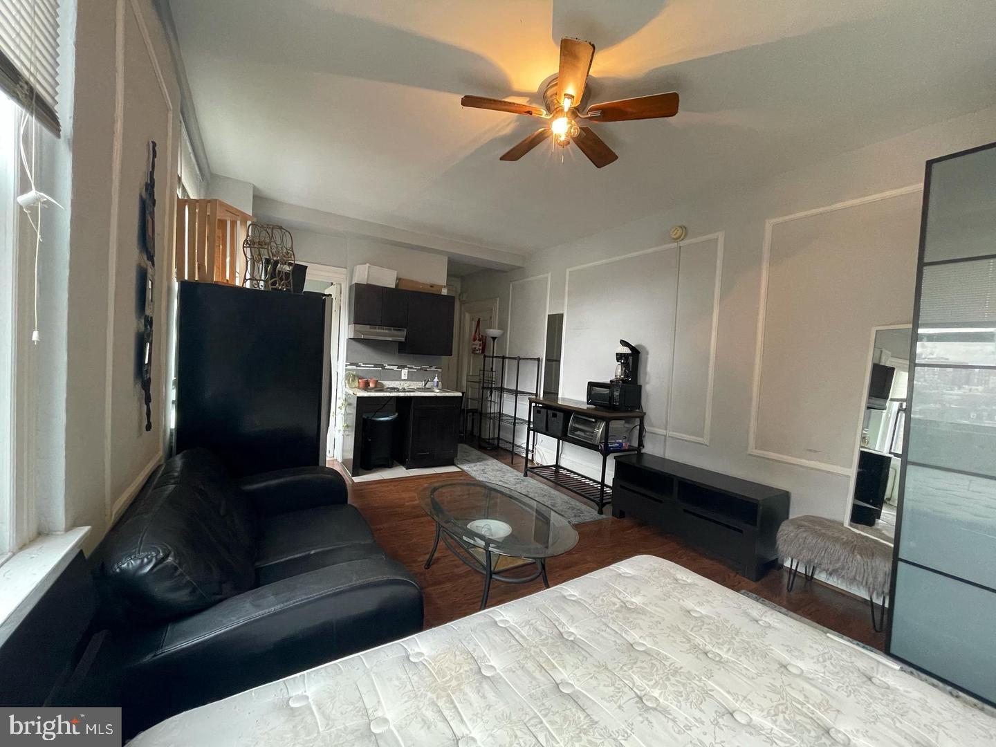 1324 LOCUST STREET 727