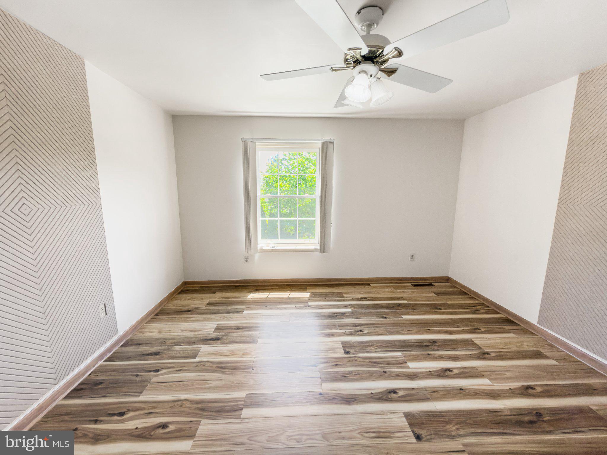 YORKTOWN - Residential