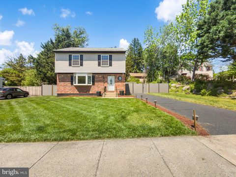 Photo of 4002 Yorktown Drive, UPPER CHICHESTER, PA 19061 (MLS # PADE2116360)