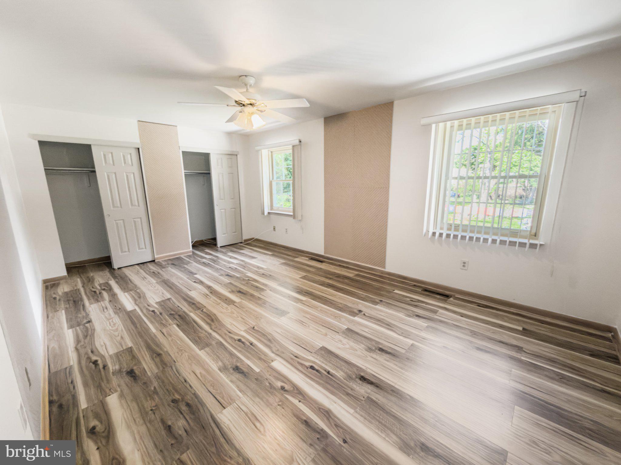 YORKTOWN - Residential