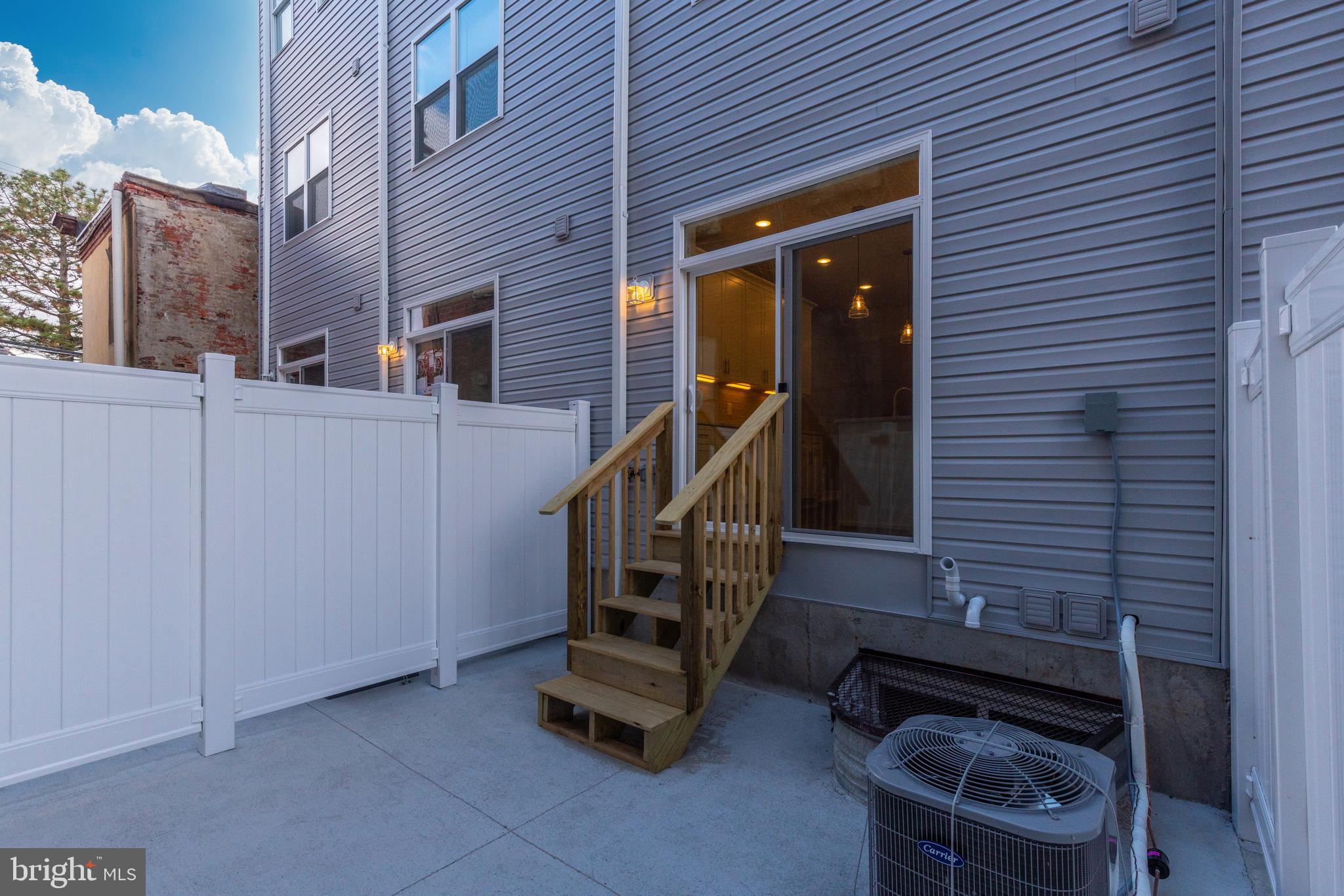 WEST KENSINGTON - Residential Lease