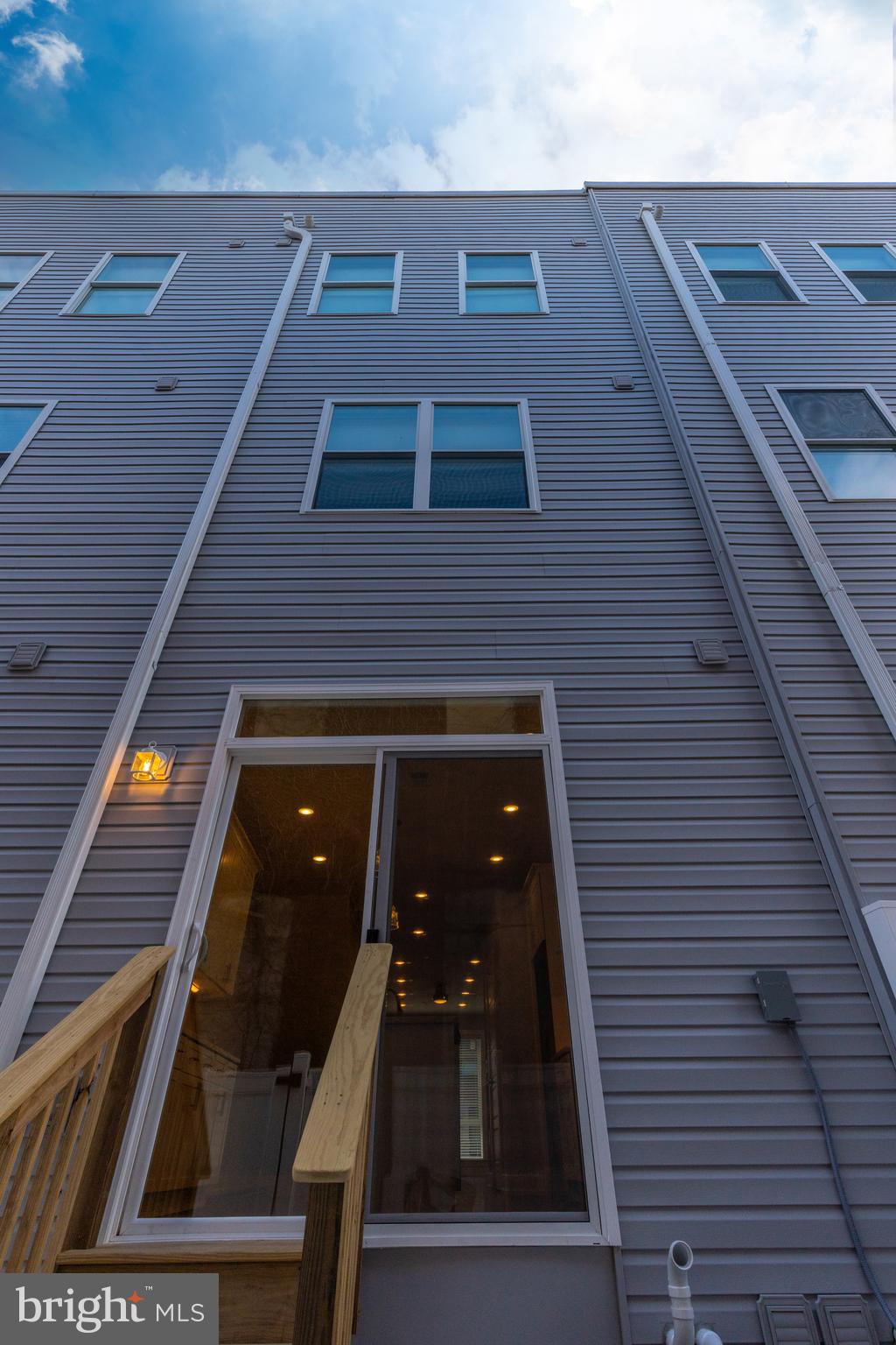 WEST KENSINGTON - Residential Lease