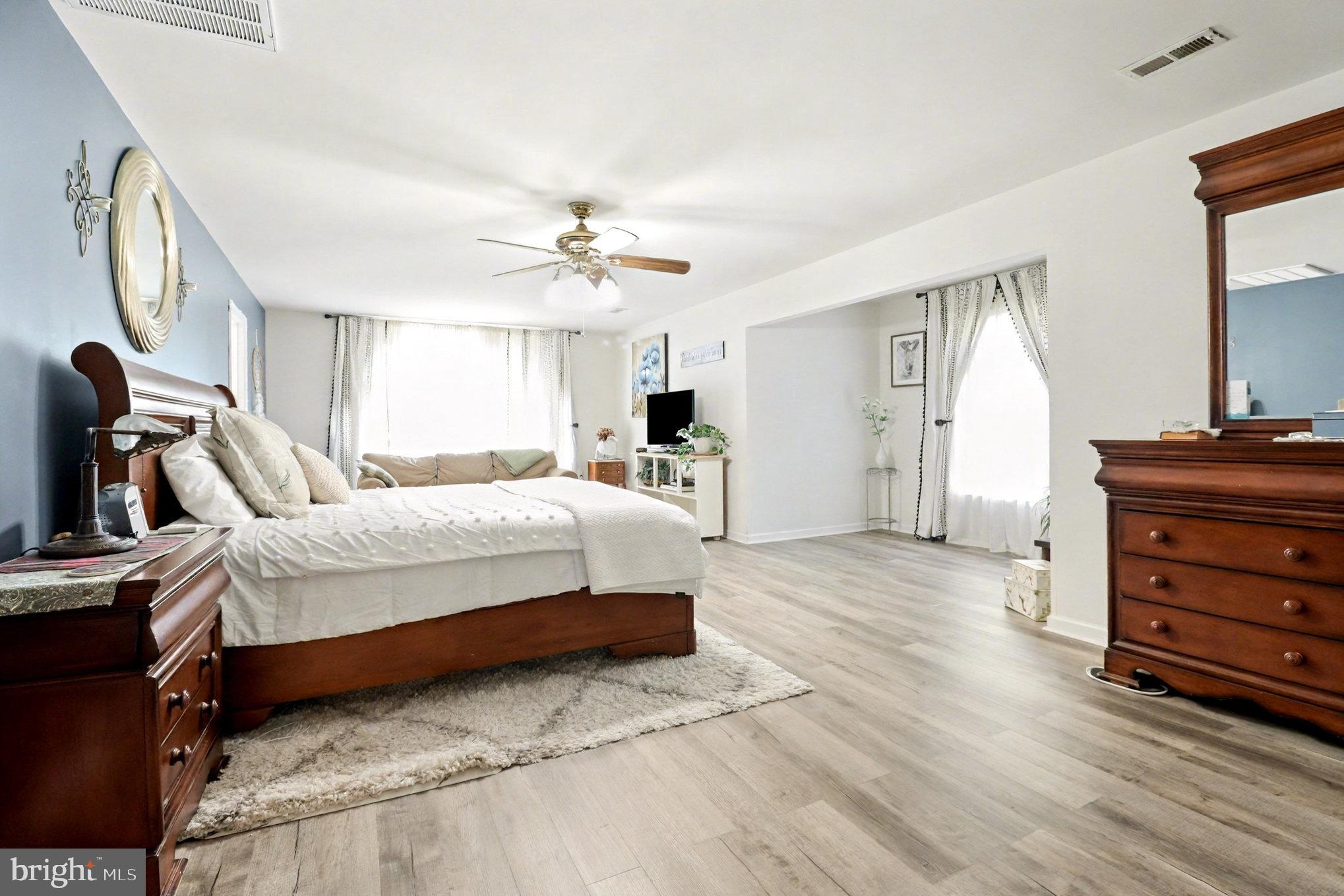 NEW MARKET EAST - Residential