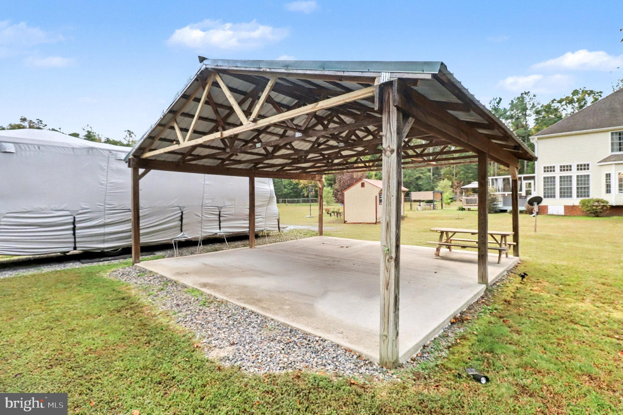 NEW MARKET EAST - Residential