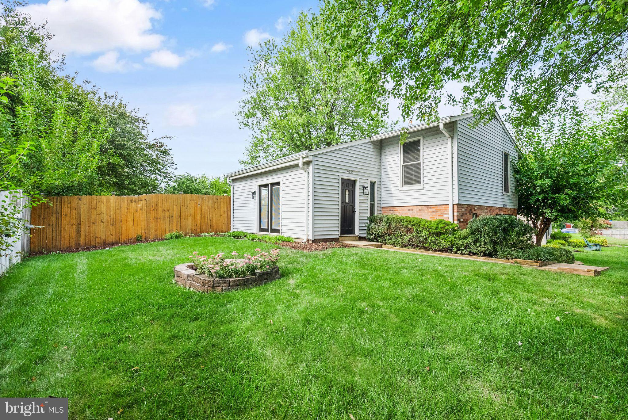 BROOKFIELD - Residential