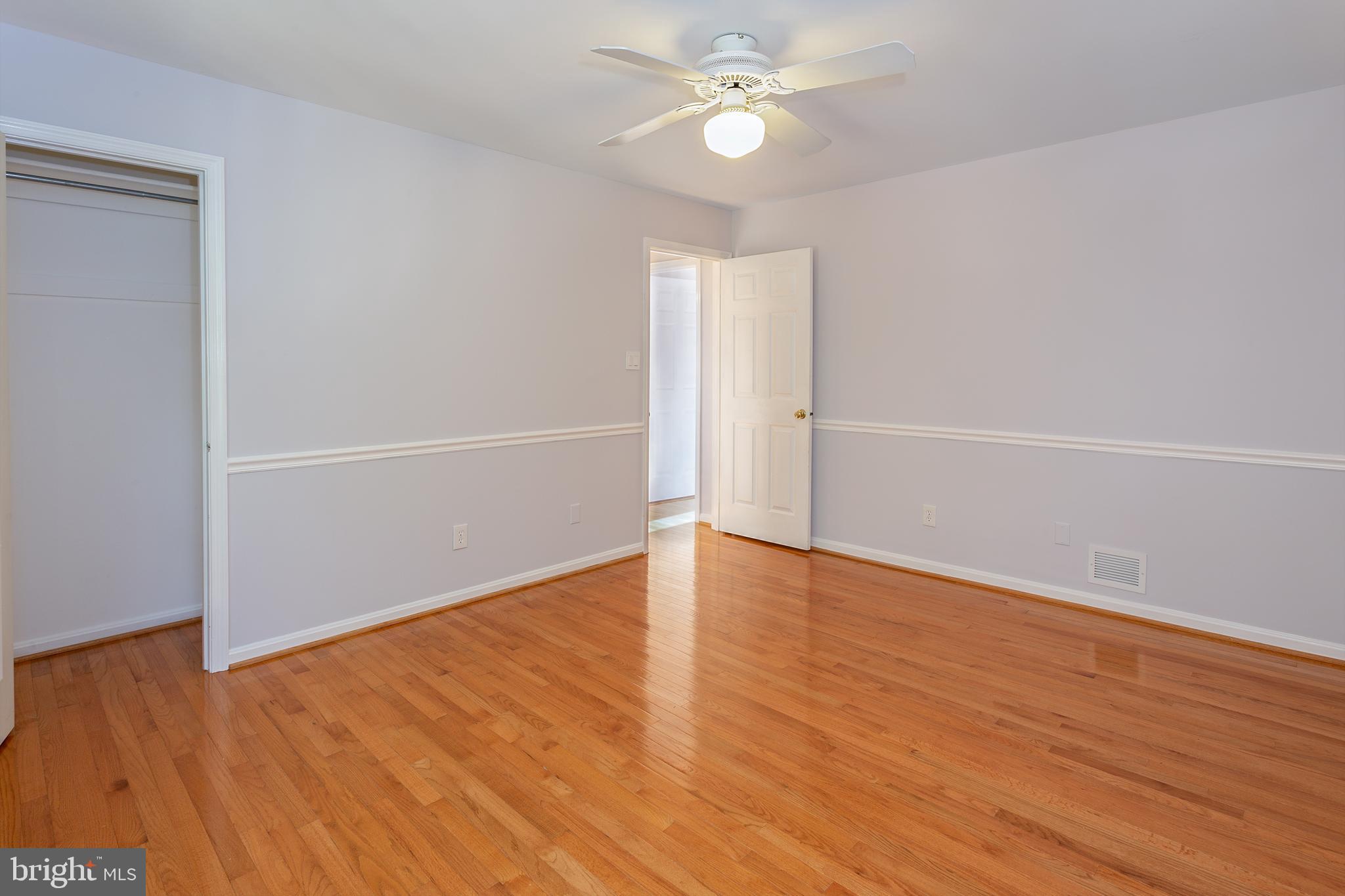 LEIGH WOODS - Residential