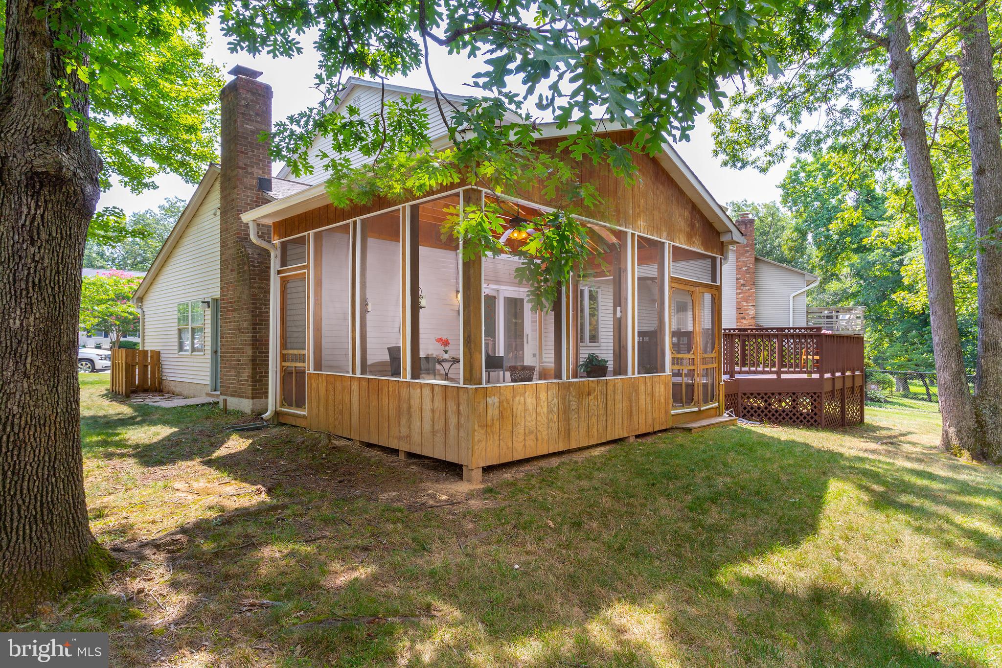 LEIGH WOODS - Residential