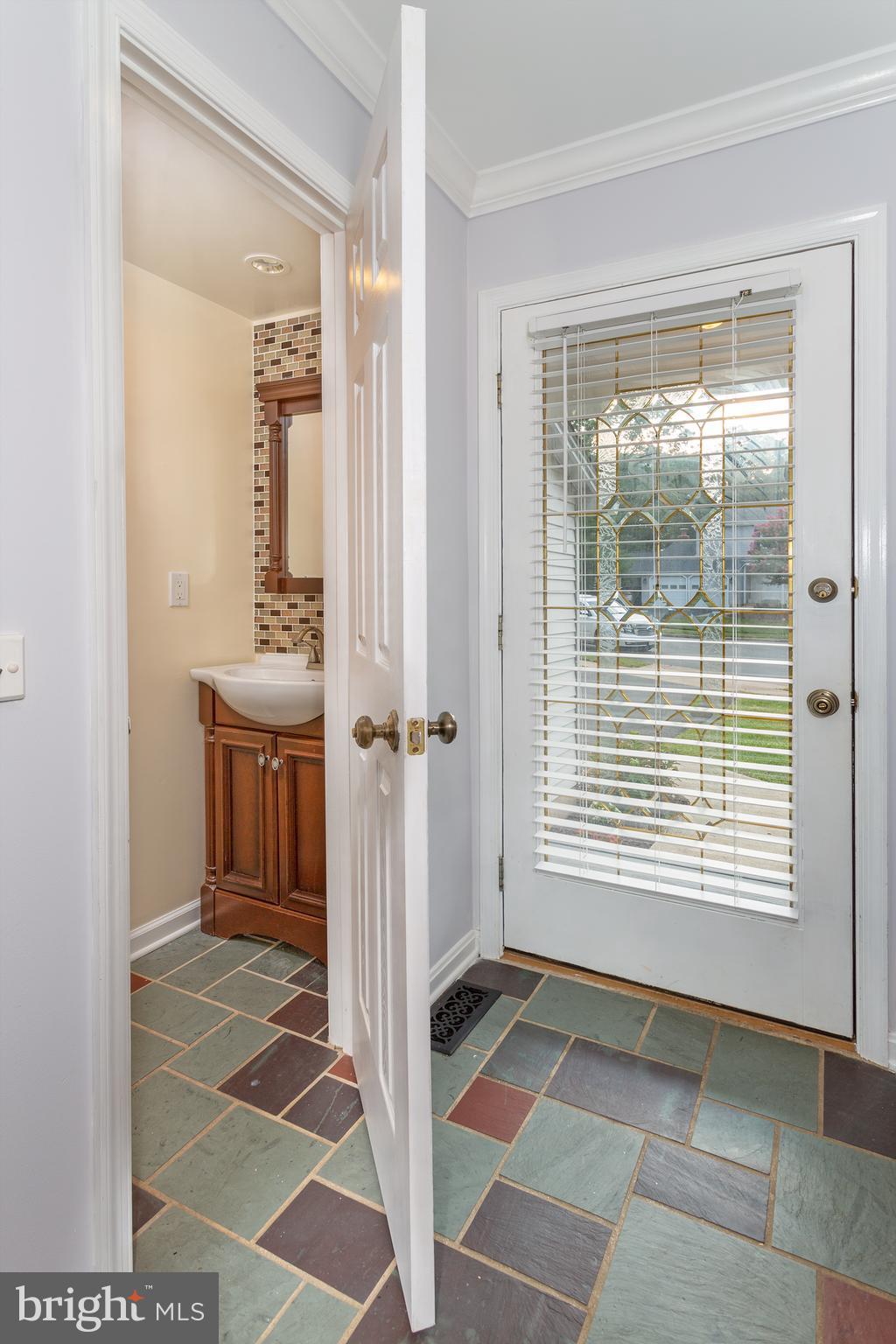 LEIGH WOODS - Residential