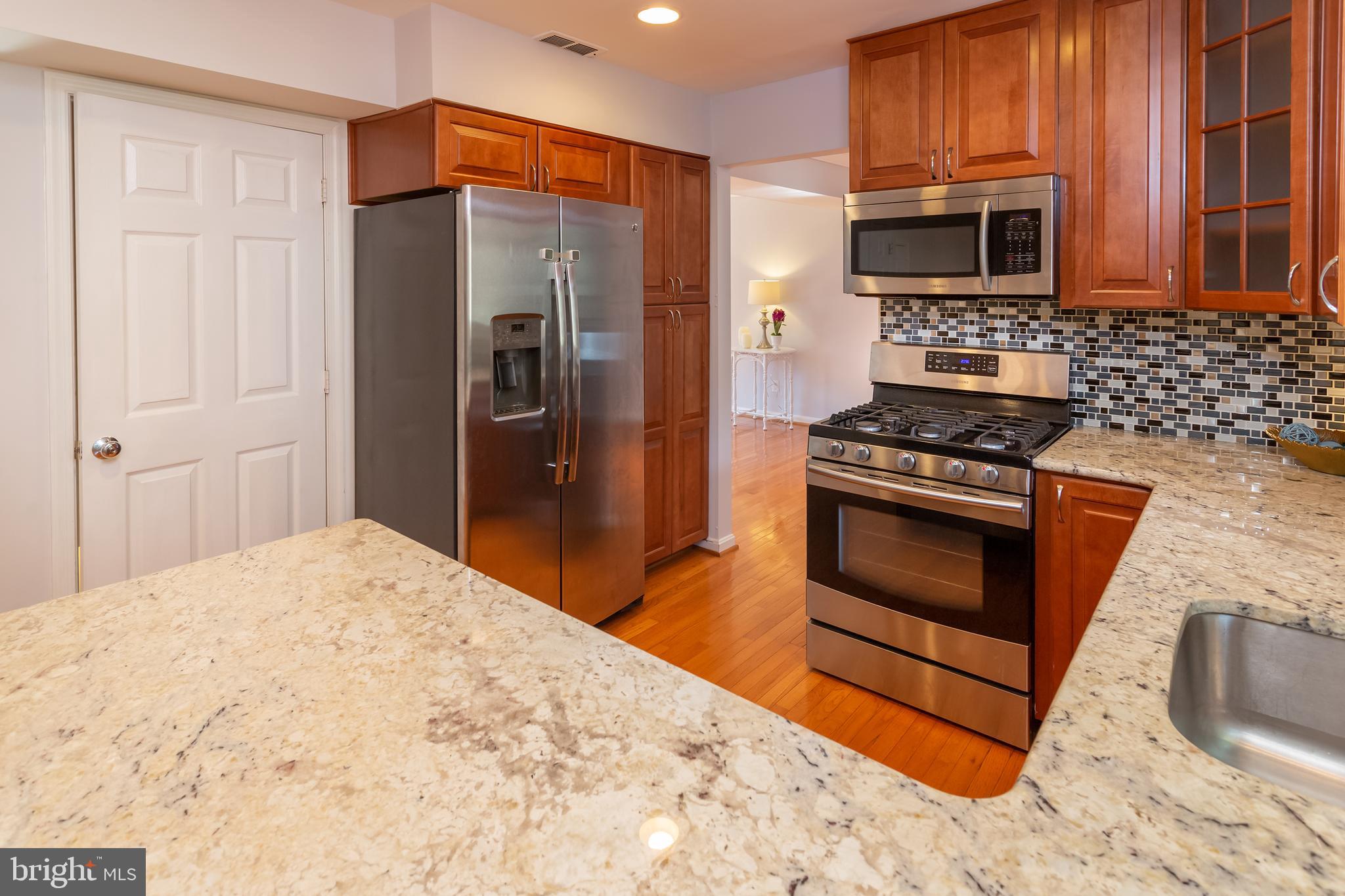 LEIGH WOODS - Residential