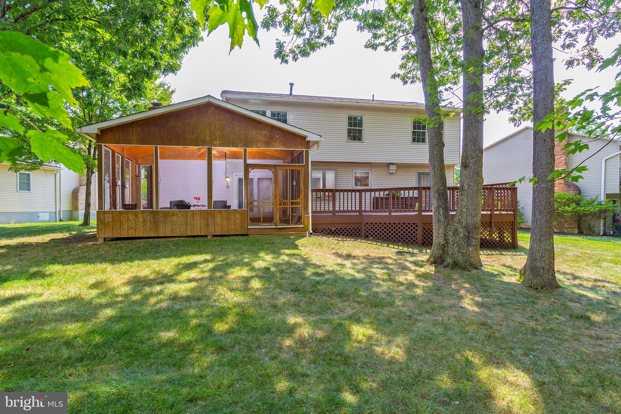 LEIGH WOODS - Residential