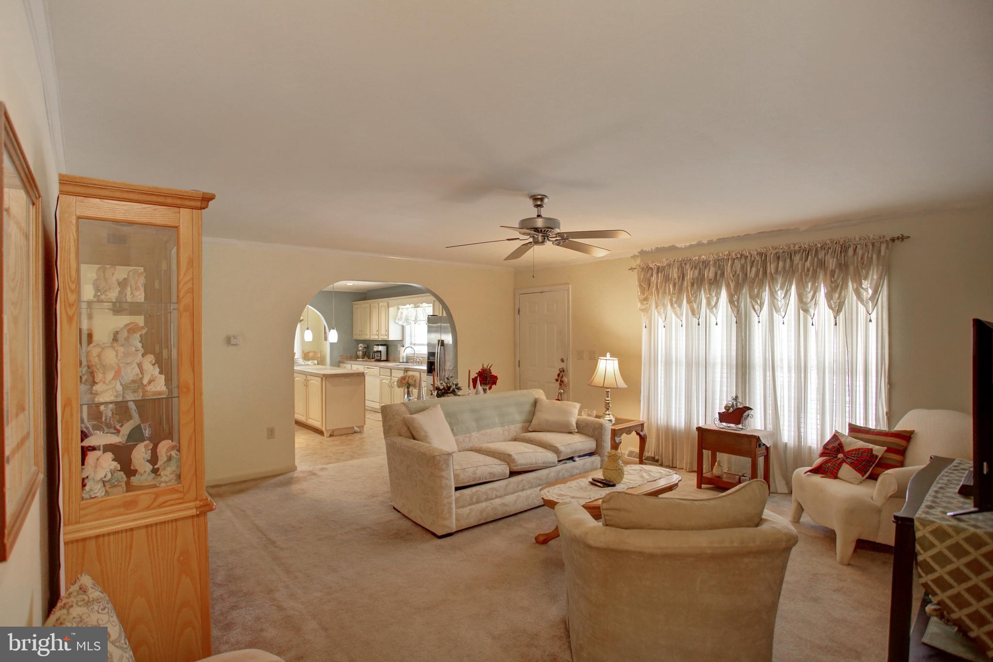 PINE MANOR - Residential