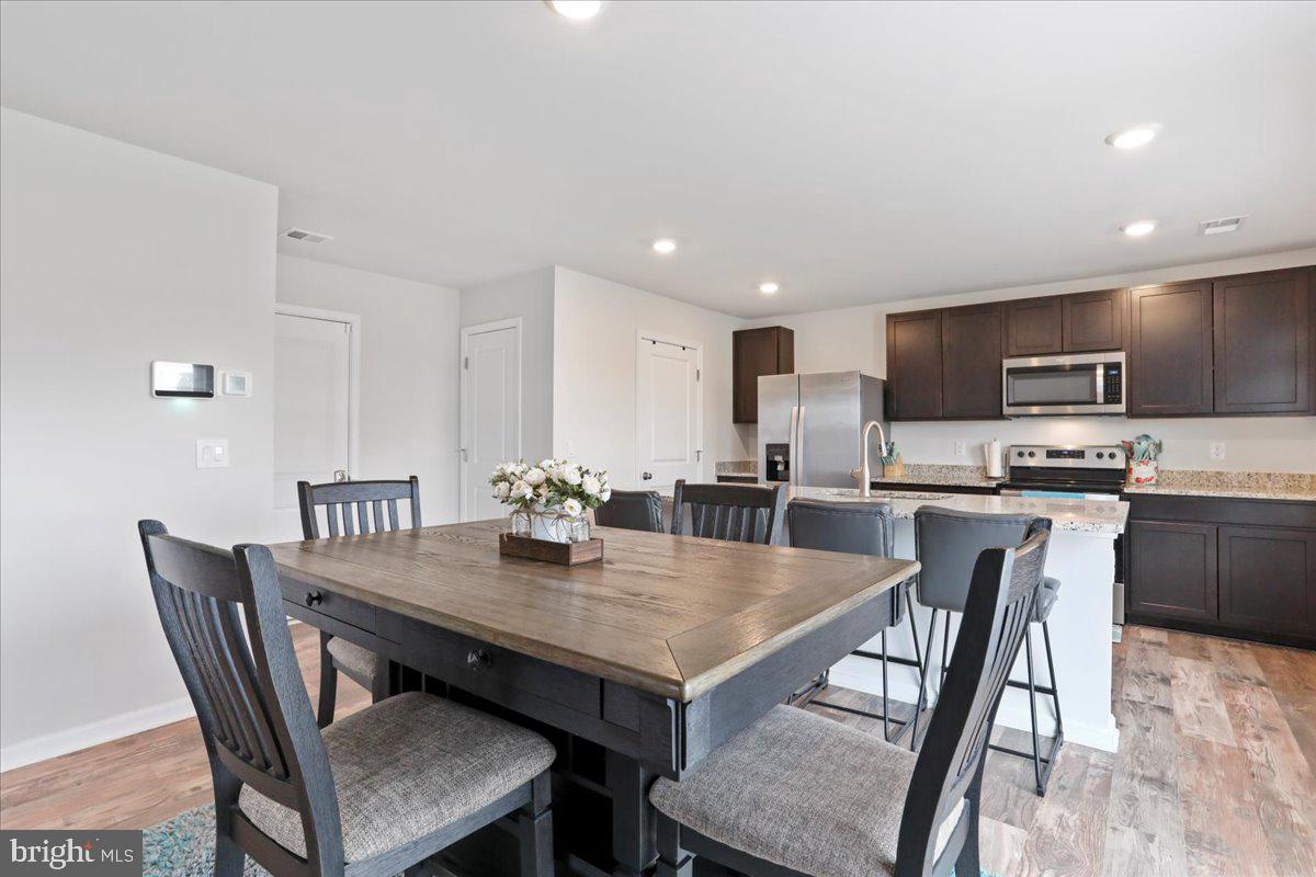 MAGNOLIA SPRINGS - Residential