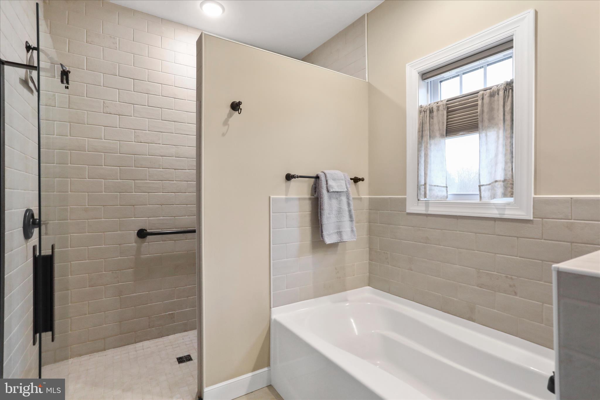 MELROSE MEADOWS III - Residential