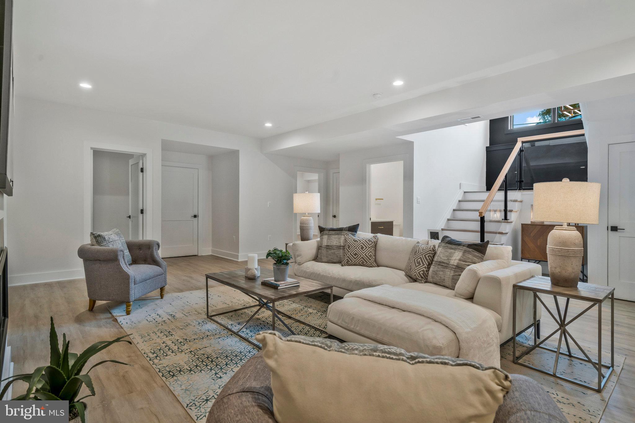 BROOKHAVEN - Residential