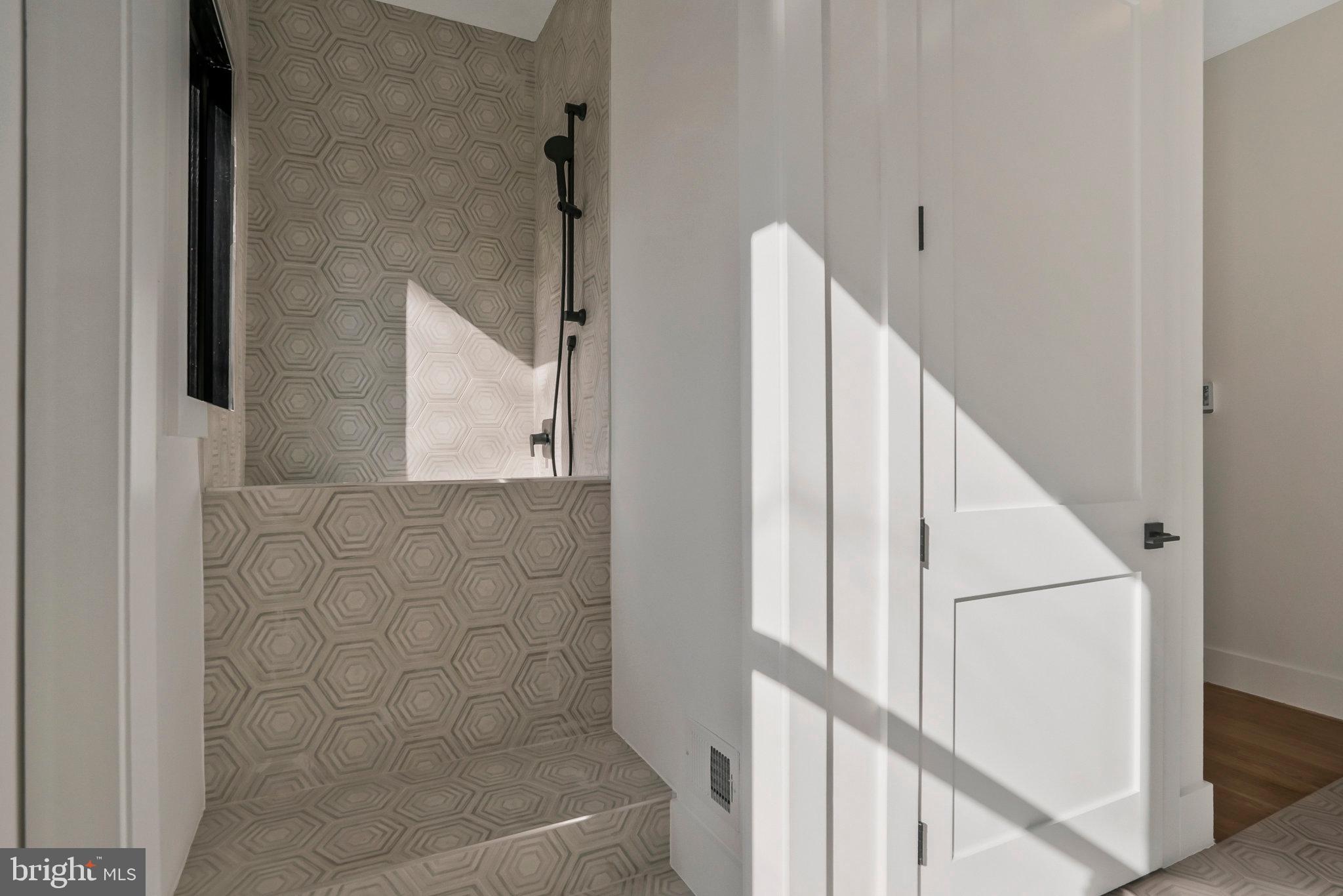 BROOKHAVEN - Residential