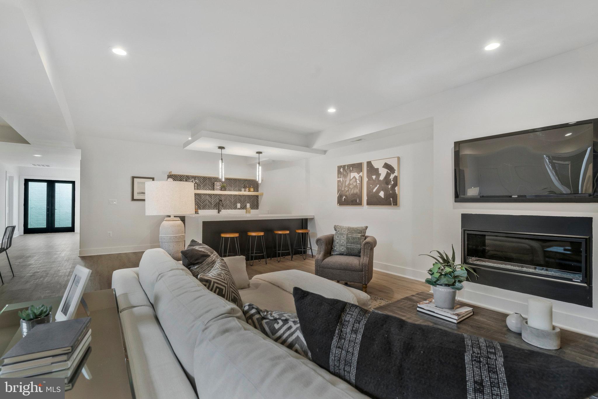 BROOKHAVEN - Residential