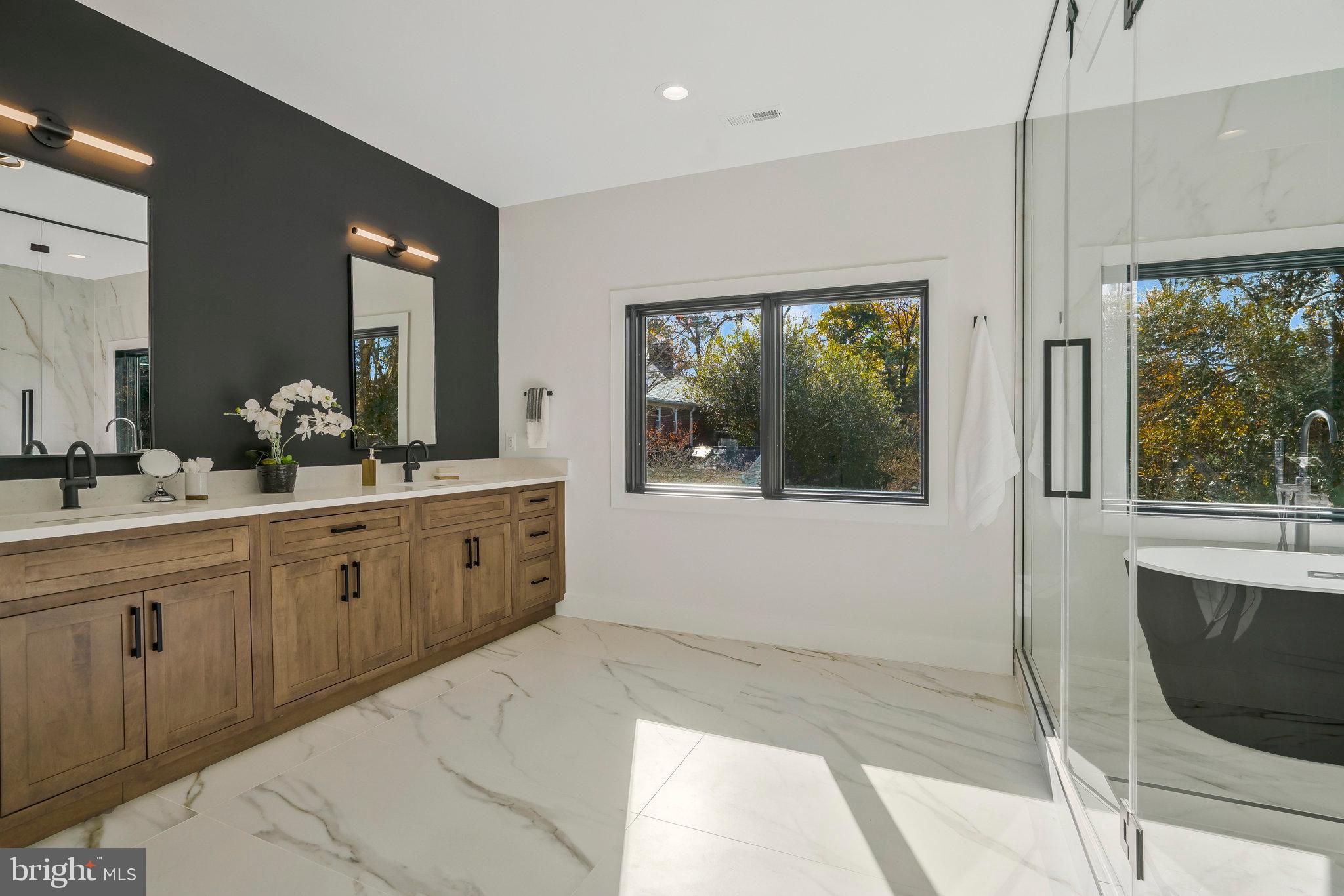 BROOKHAVEN - Residential