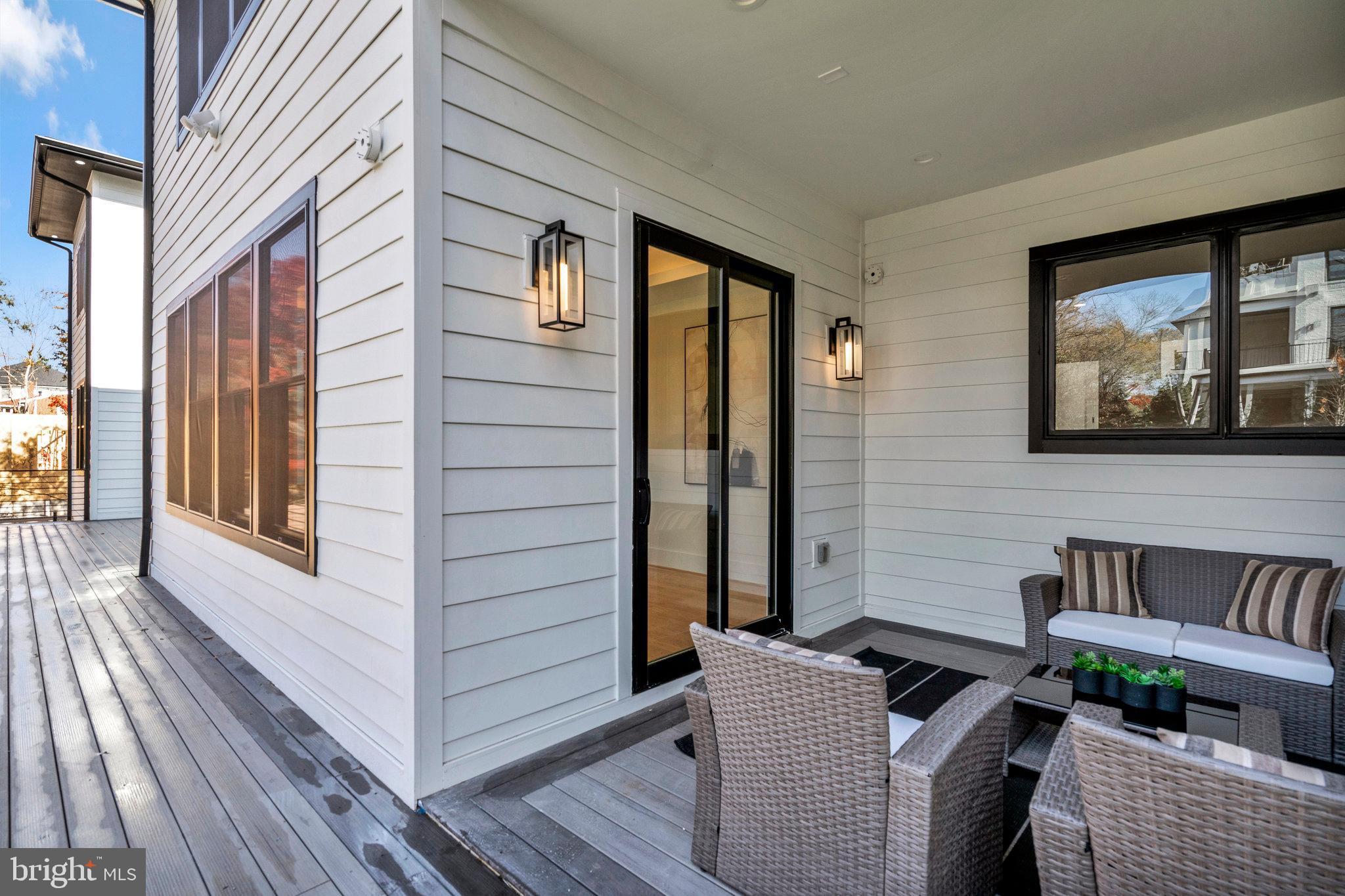 BROOKHAVEN - Residential