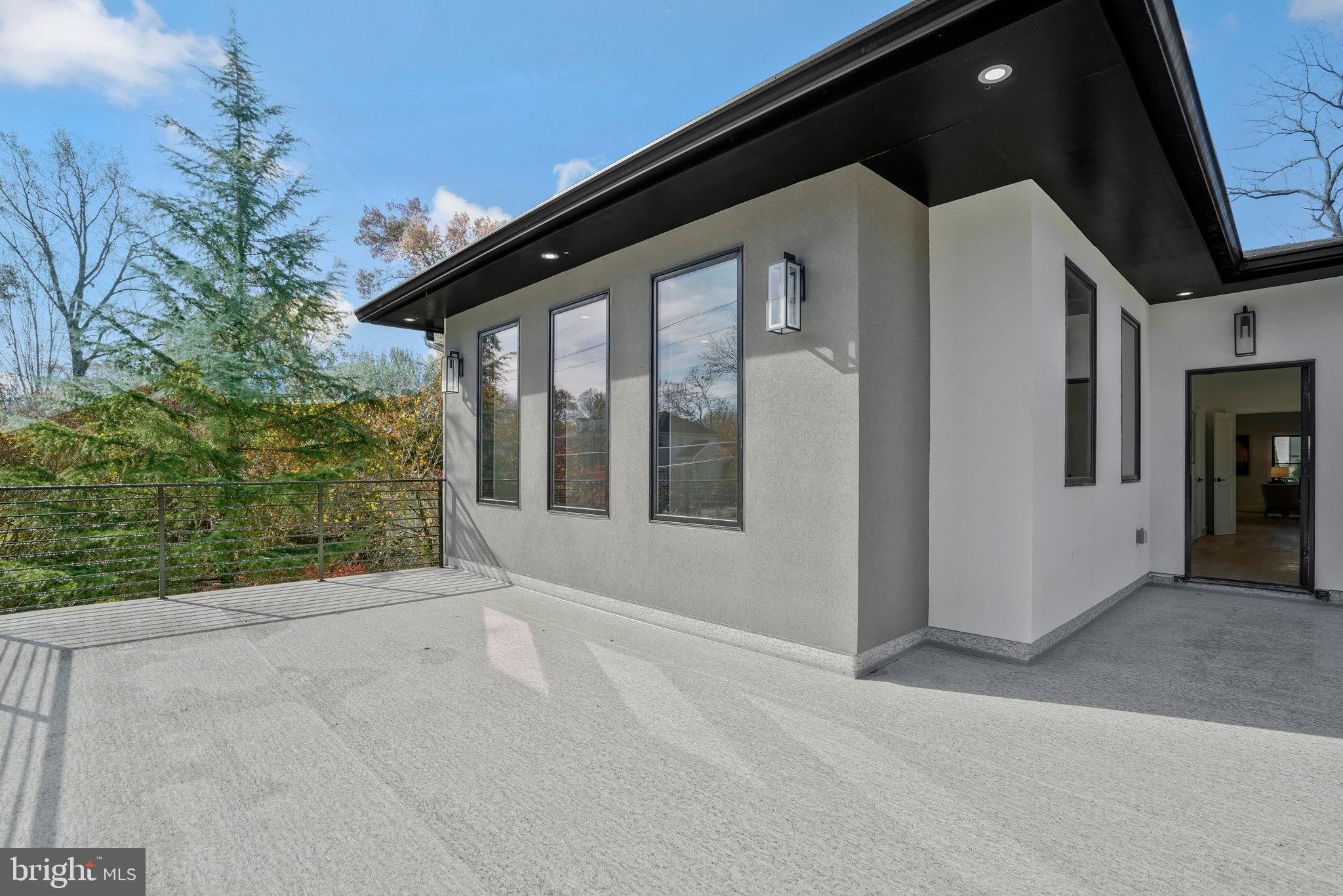 BROOKHAVEN - Residential