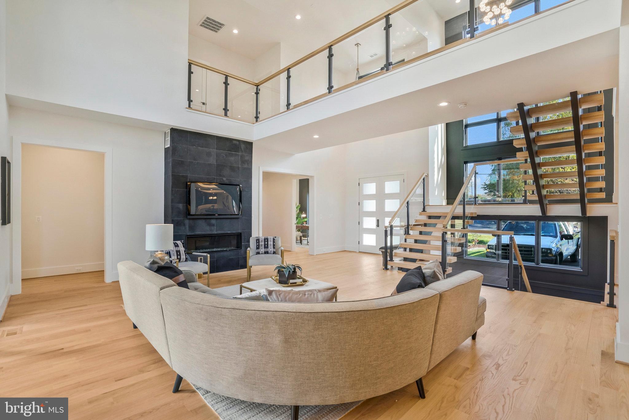 BROOKHAVEN - Residential