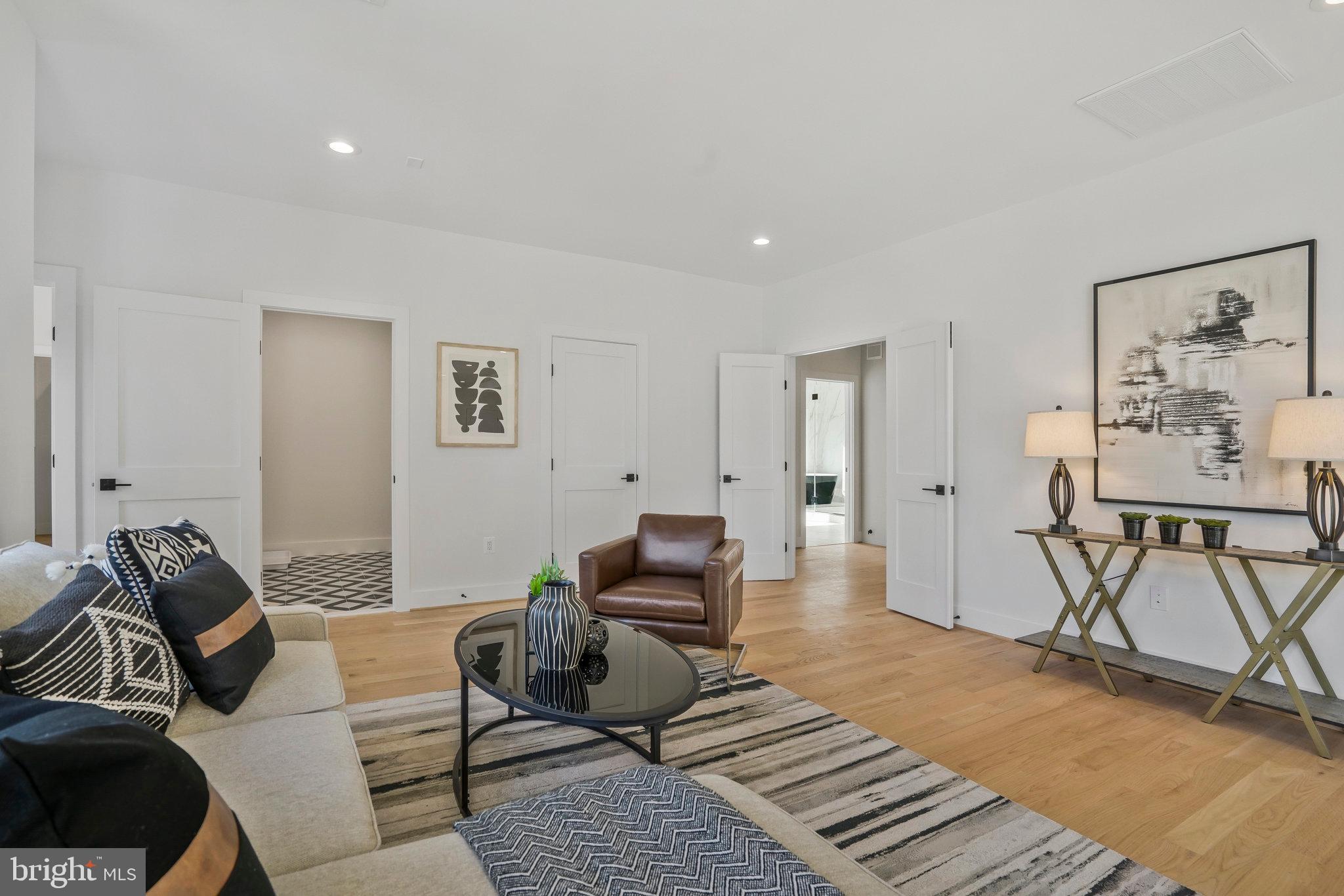 BROOKHAVEN - Residential