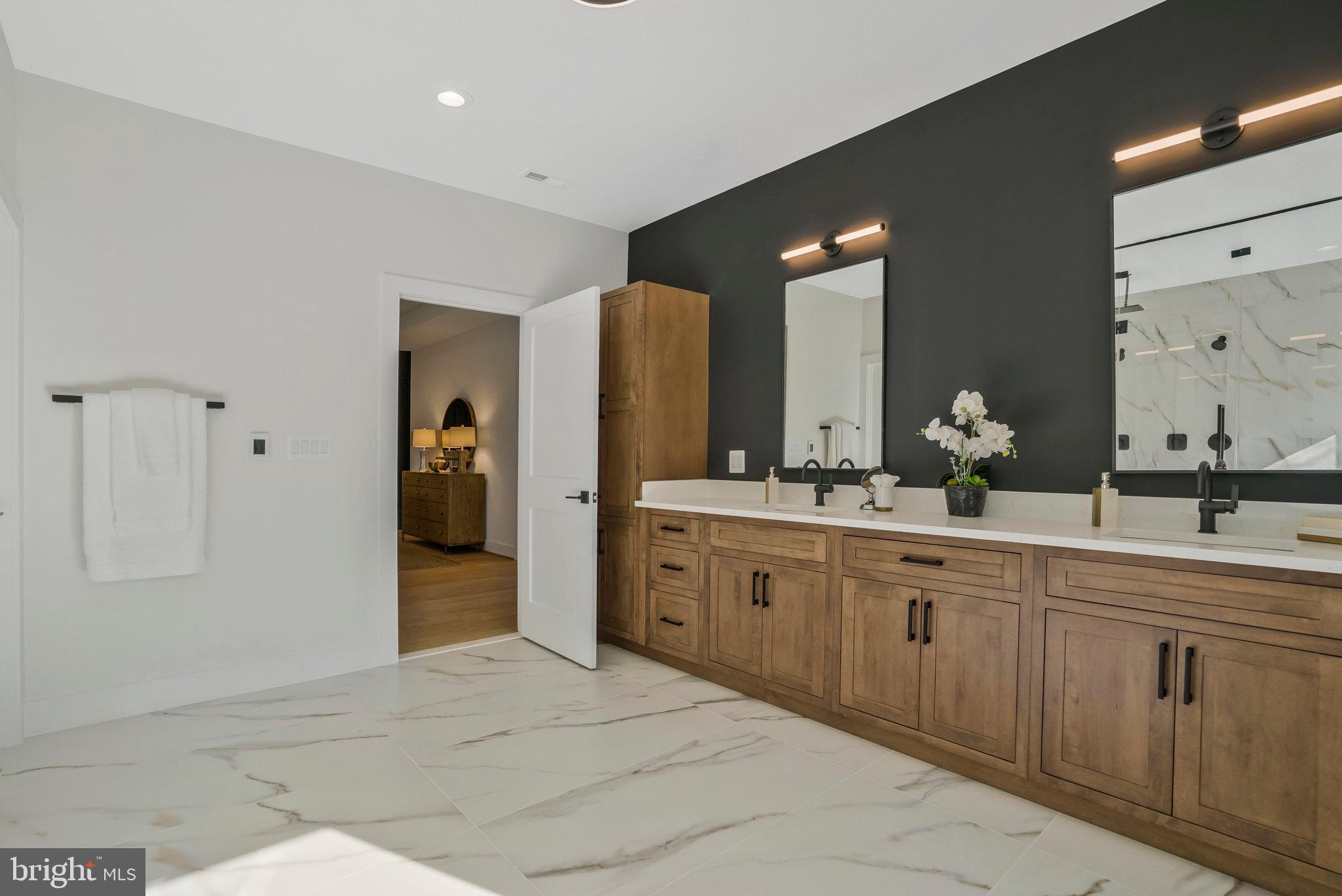 BROOKHAVEN - Residential