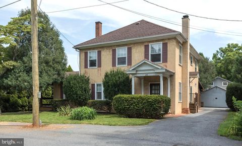 218 TREADWELL STREET BERRYVILLE VA 22611