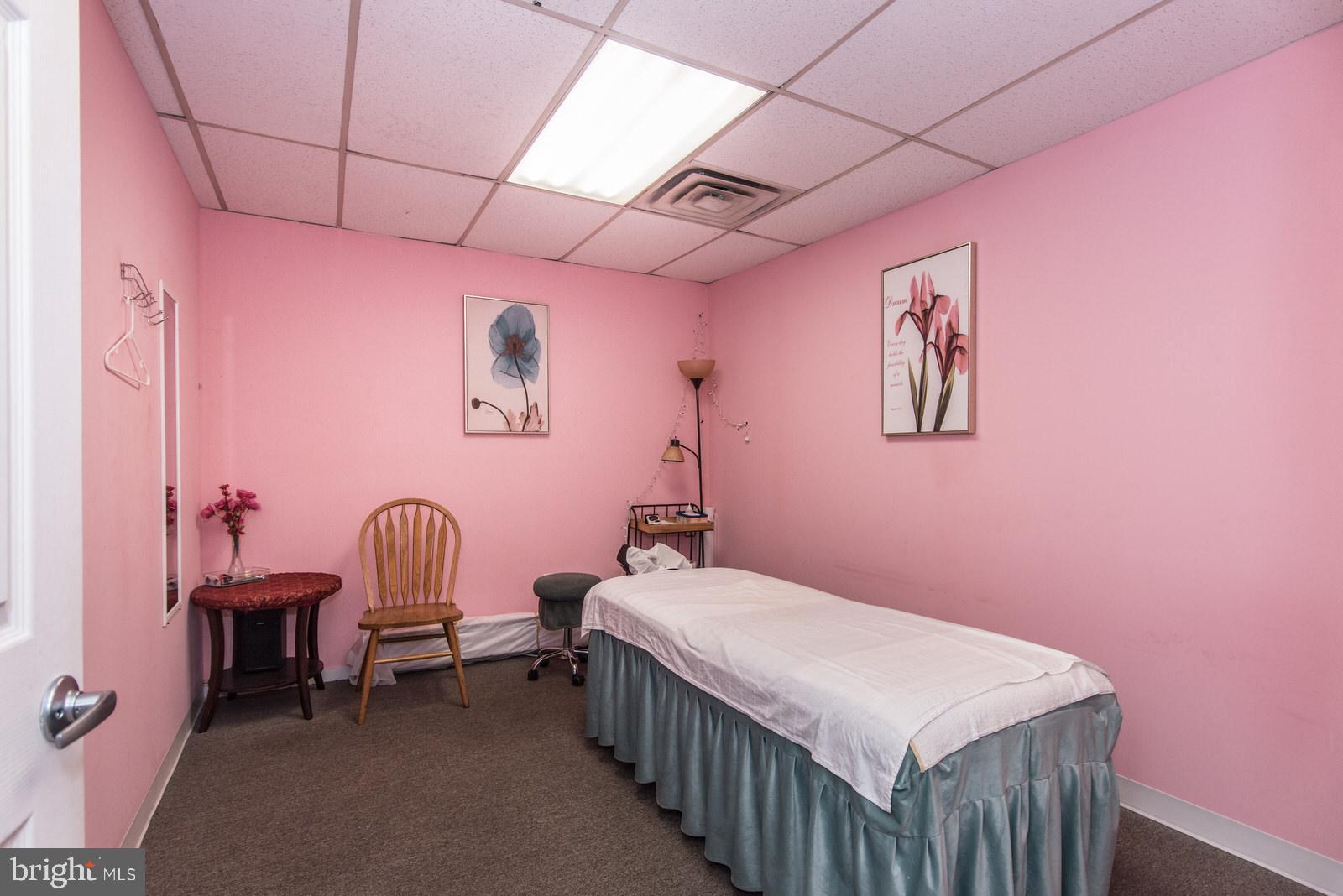 ANDALUSIA - Commercial Sale