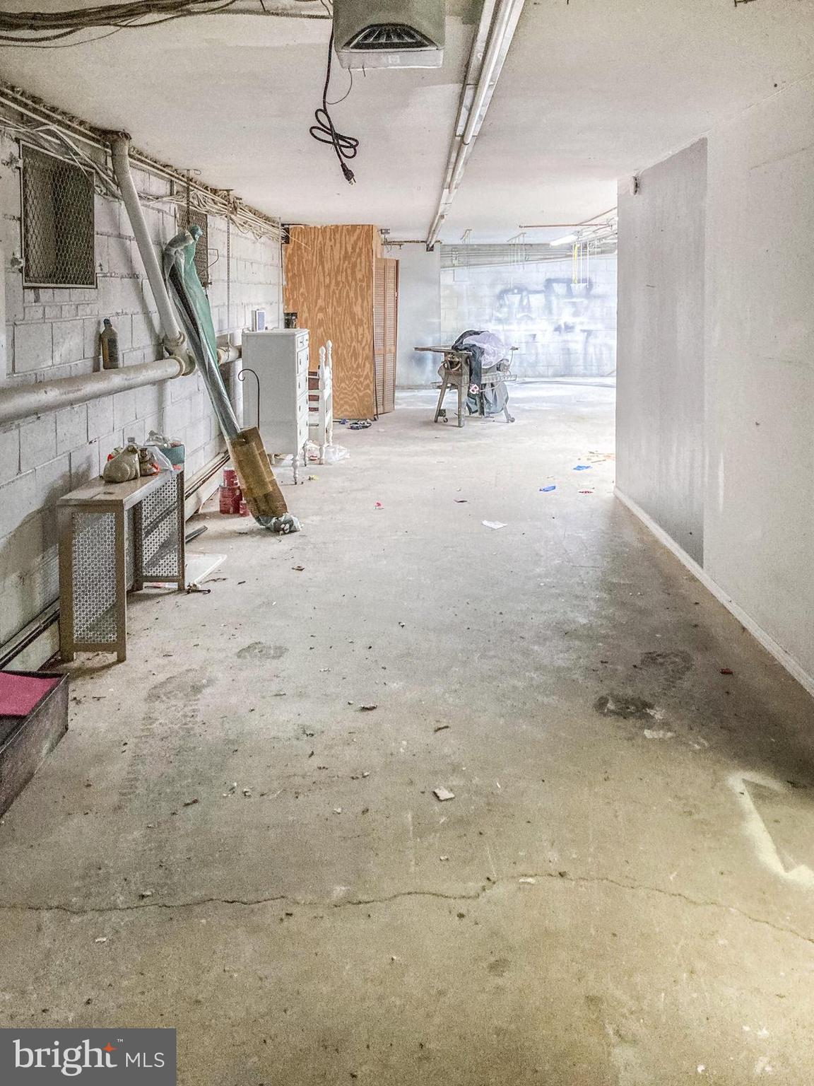 ANDALUSIA - Commercial Sale