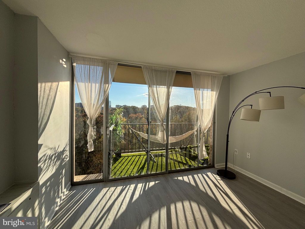 Photo of 4600 S Four Mile Run Drive #920, ARLINGTON, VA 22204 (MLS # VAAR2063412)