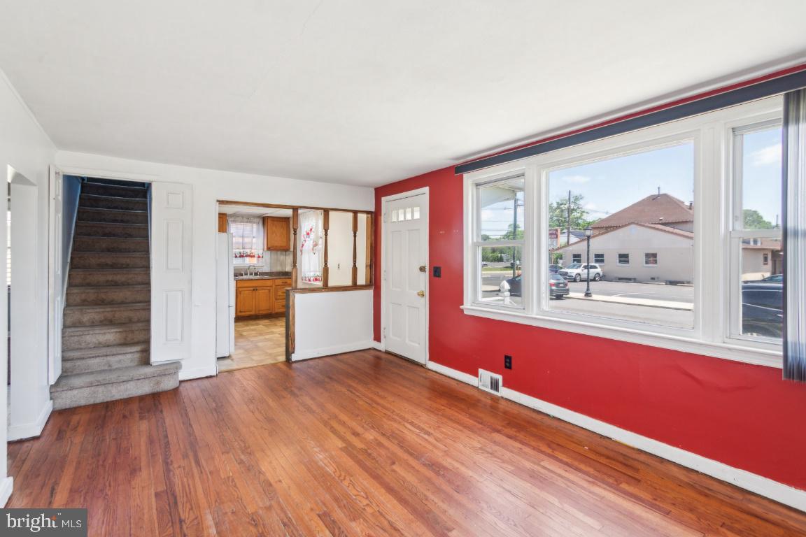 8 SULLIVAN AVENUE
