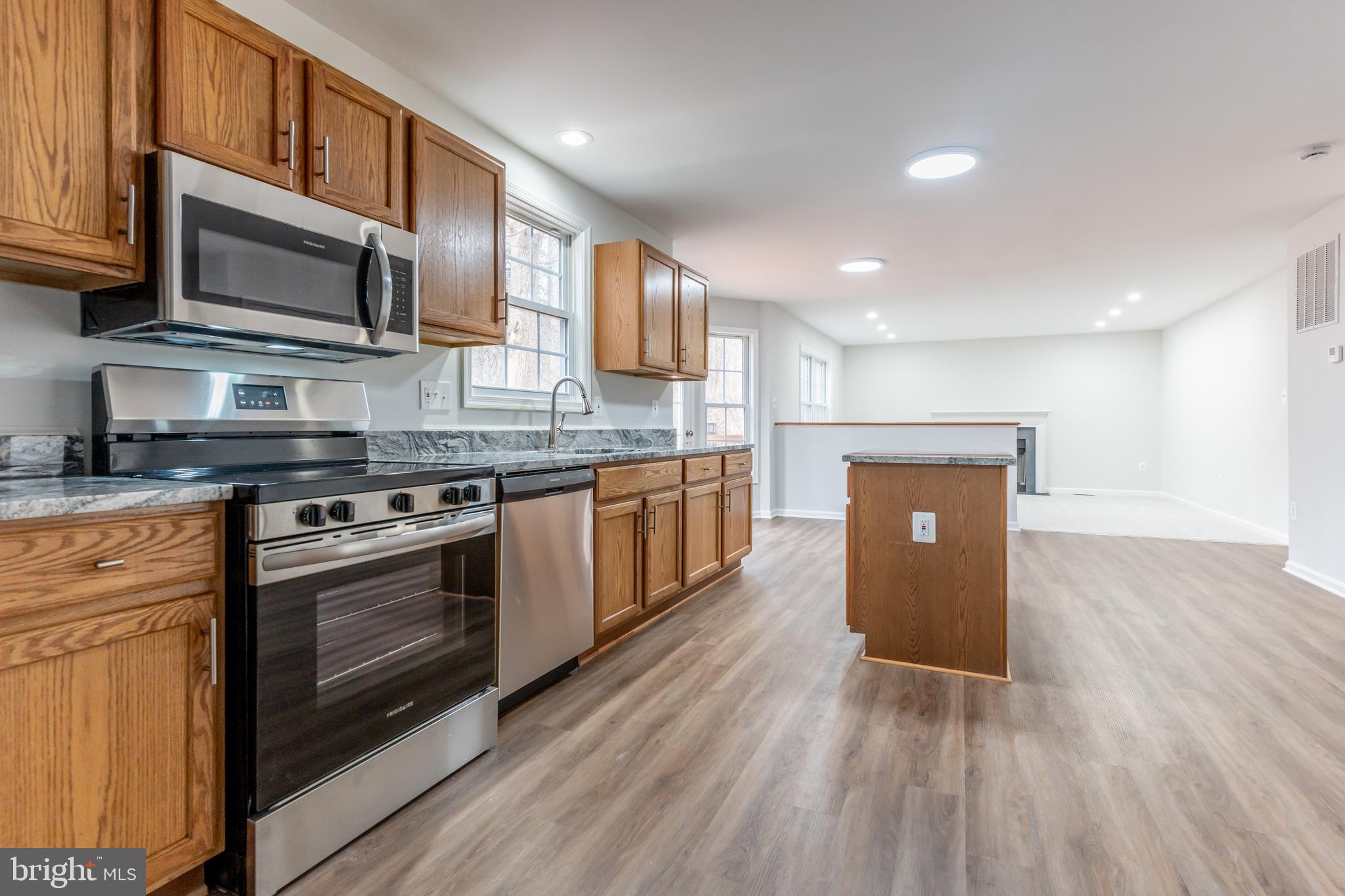 TRIANGLE - Residential