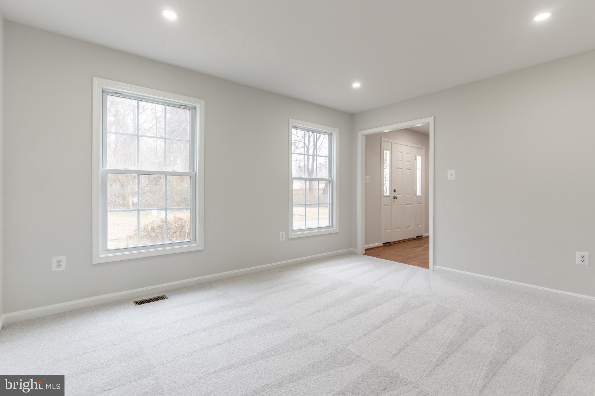 TRIANGLE - Residential