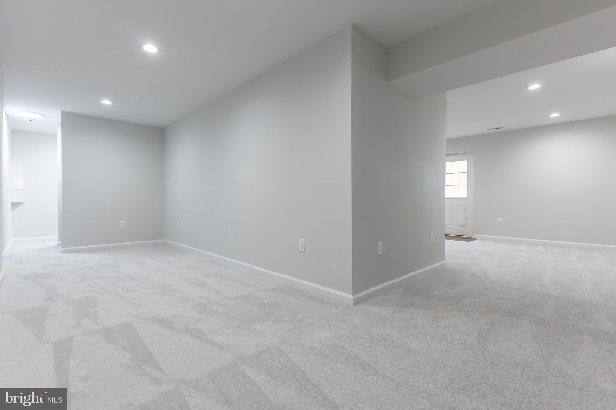 TRIANGLE - Residential