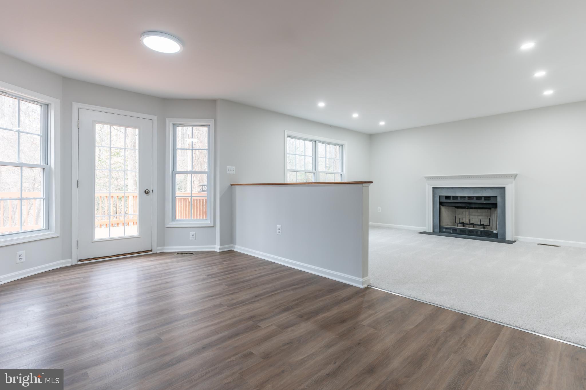 TRIANGLE - Residential