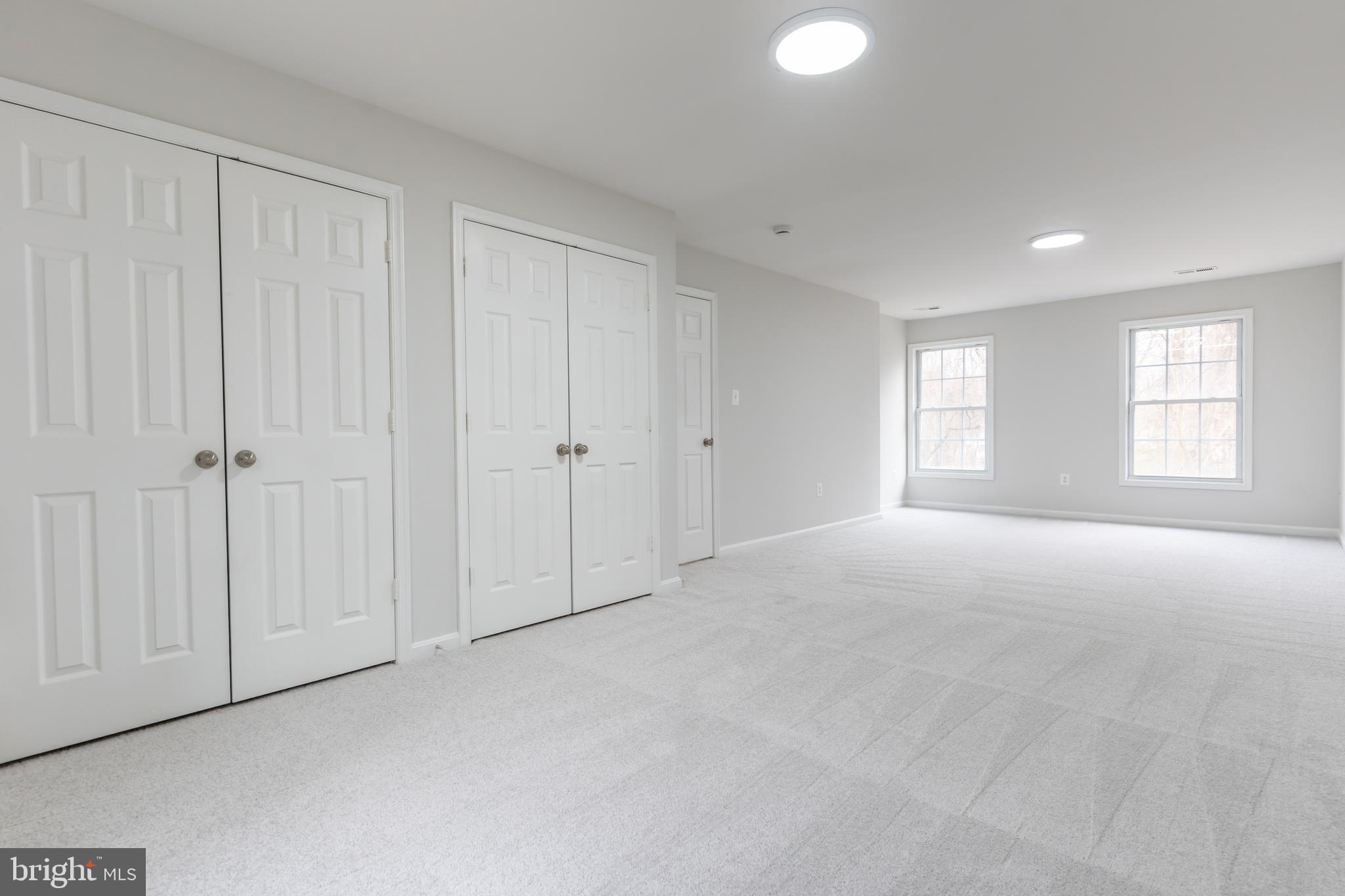 TRIANGLE - Residential