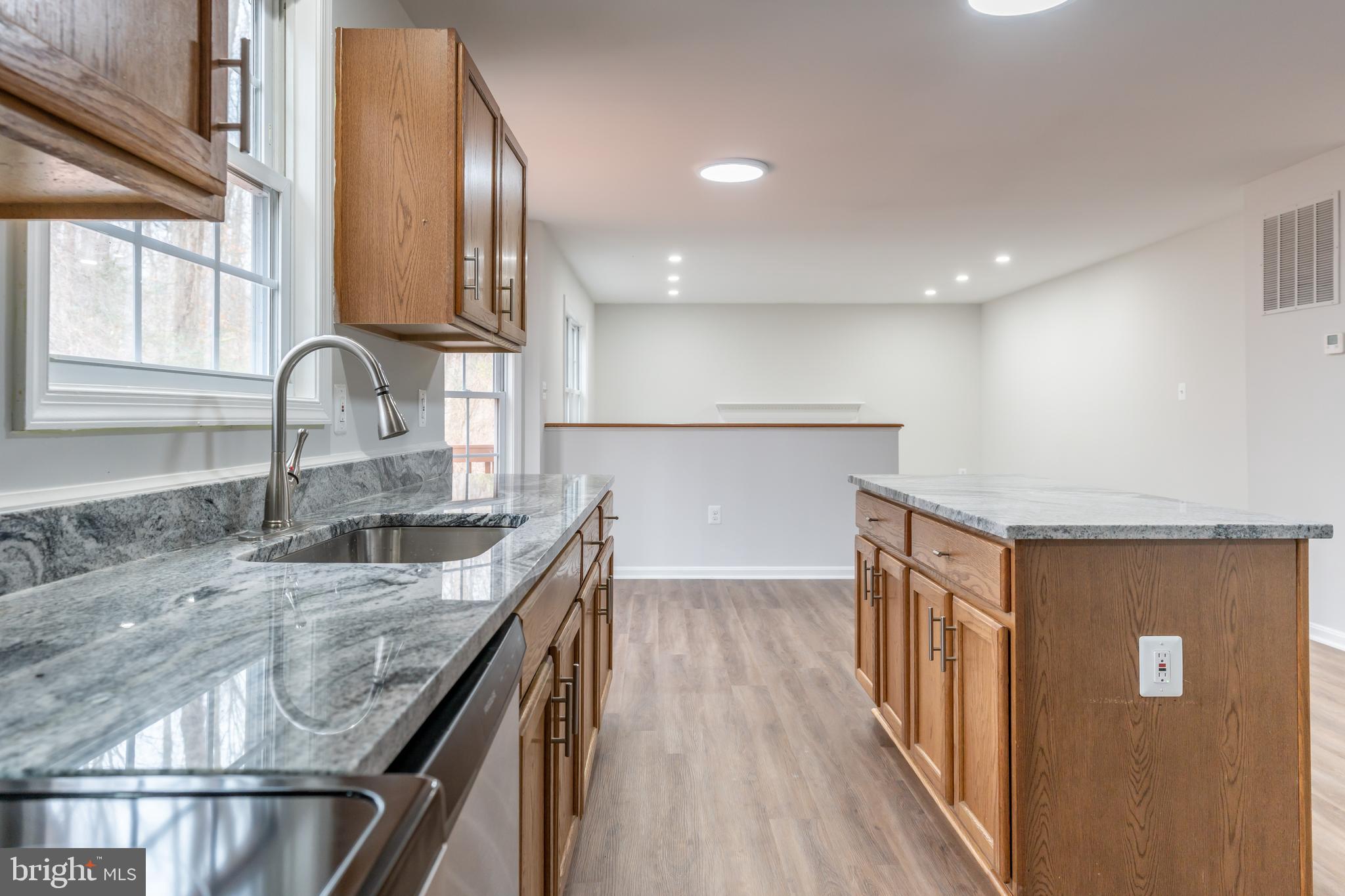 TRIANGLE - Residential