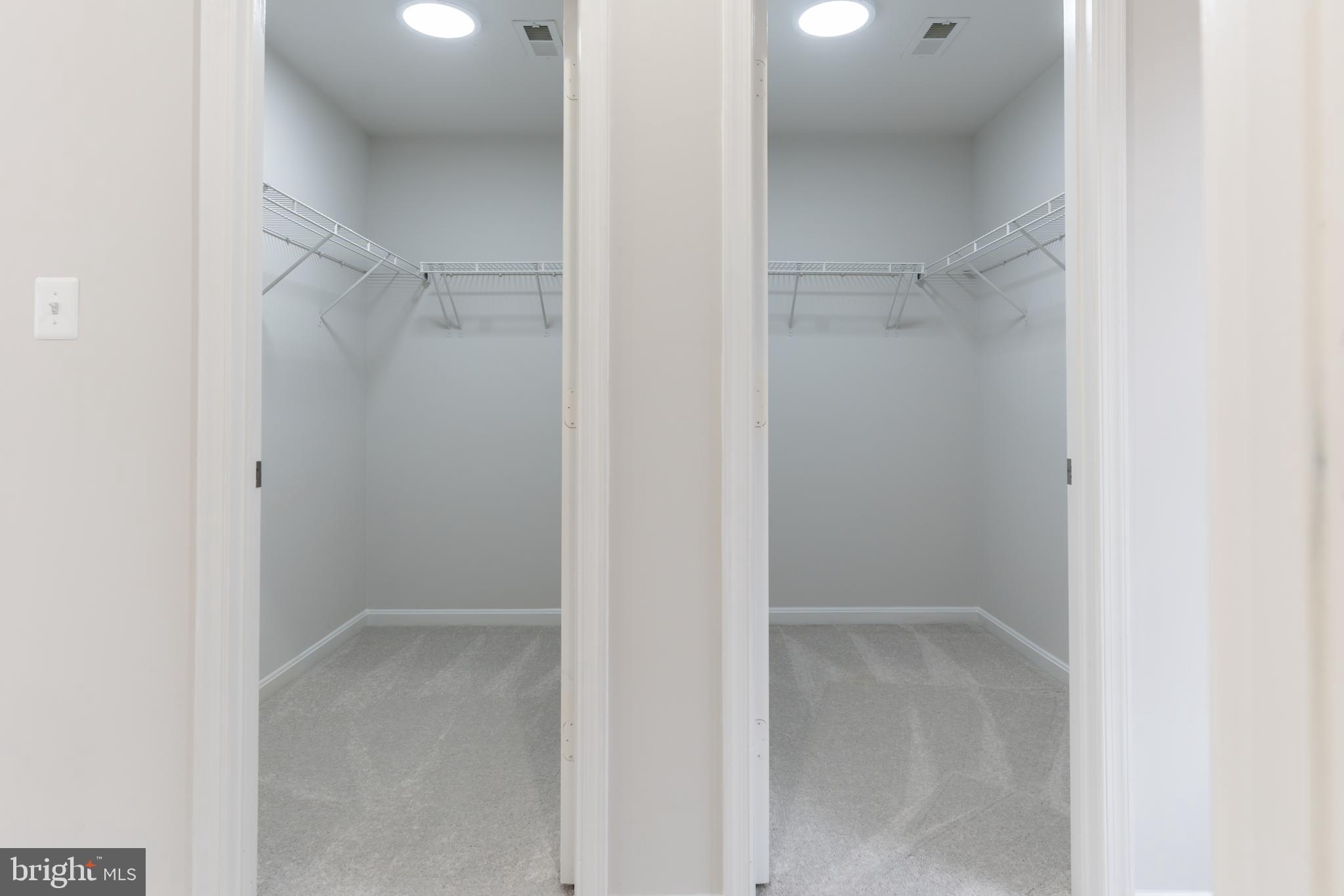 TRIANGLE - Residential