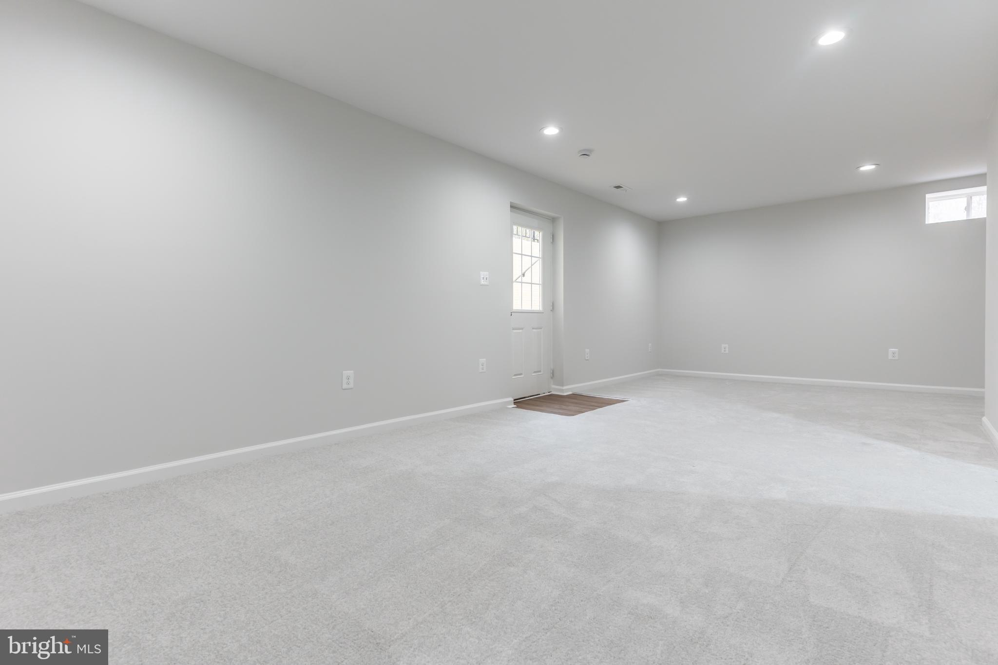 TRIANGLE - Residential