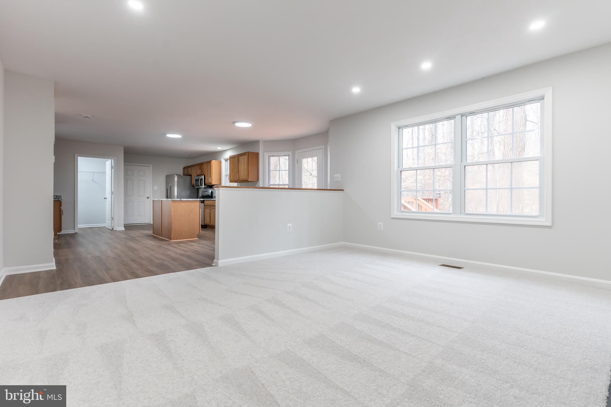 TRIANGLE - Residential