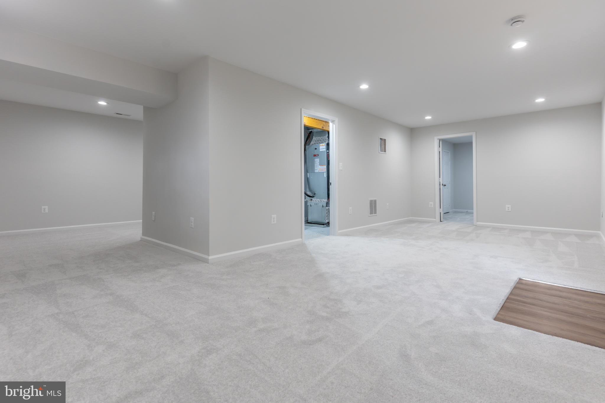 TRIANGLE - Residential