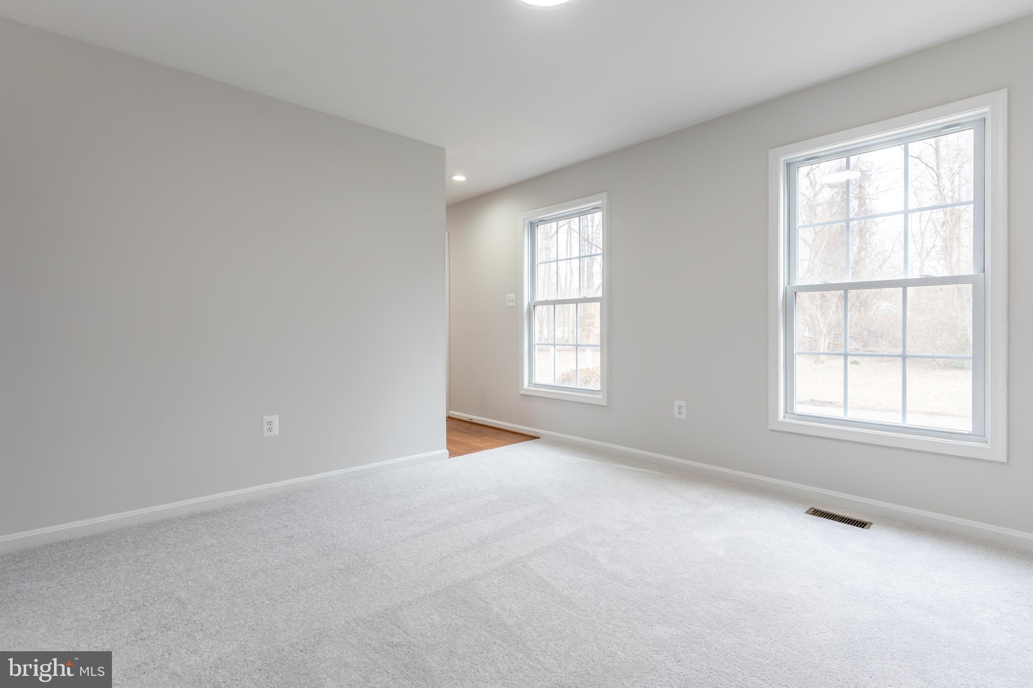 TRIANGLE - Residential