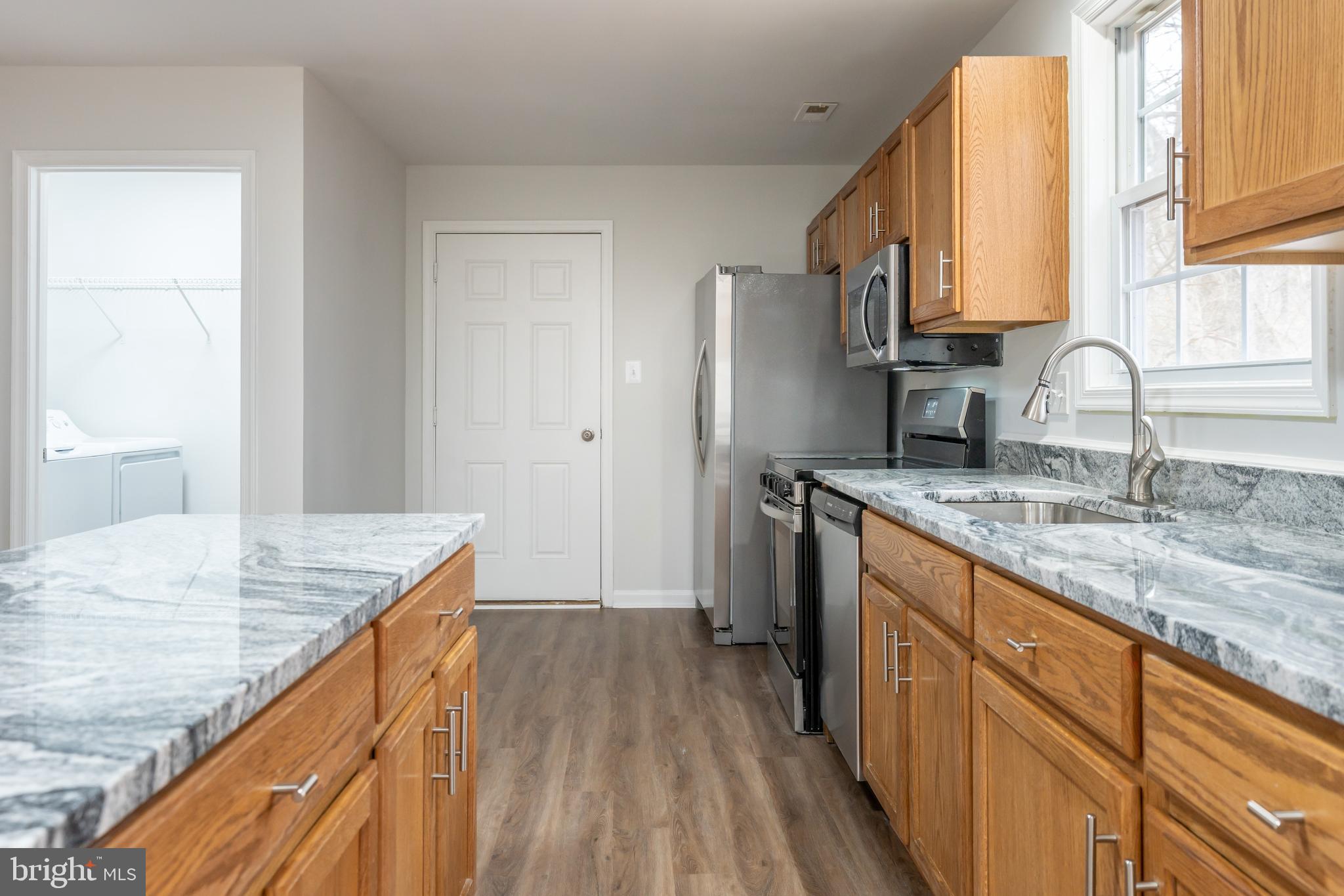 TRIANGLE - Residential